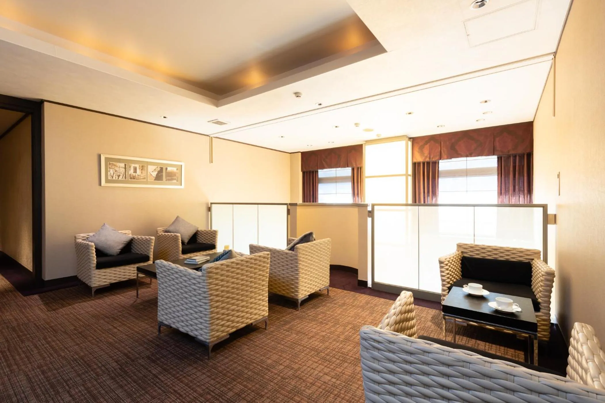 Seating area in Phoenix Hotel by HHG