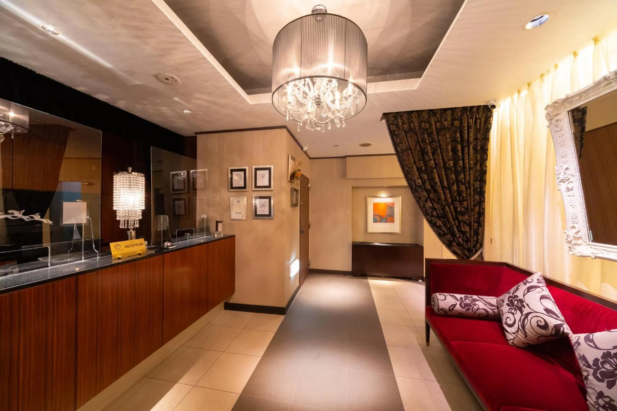 Lobby or reception in Phoenix Hotel by HHG