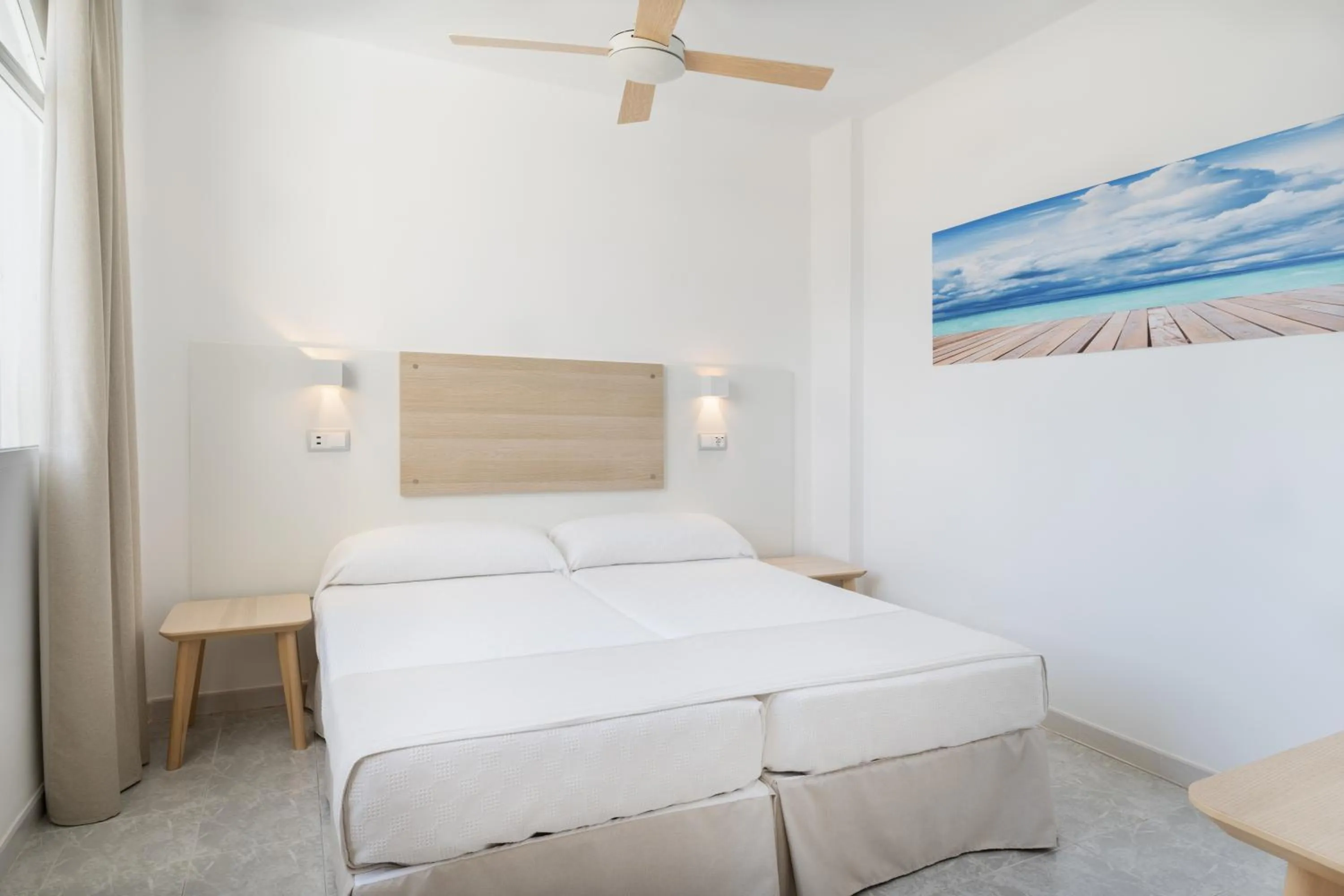 Bed in Sol Lunamar Palmanova Apartamentos - Adults Only