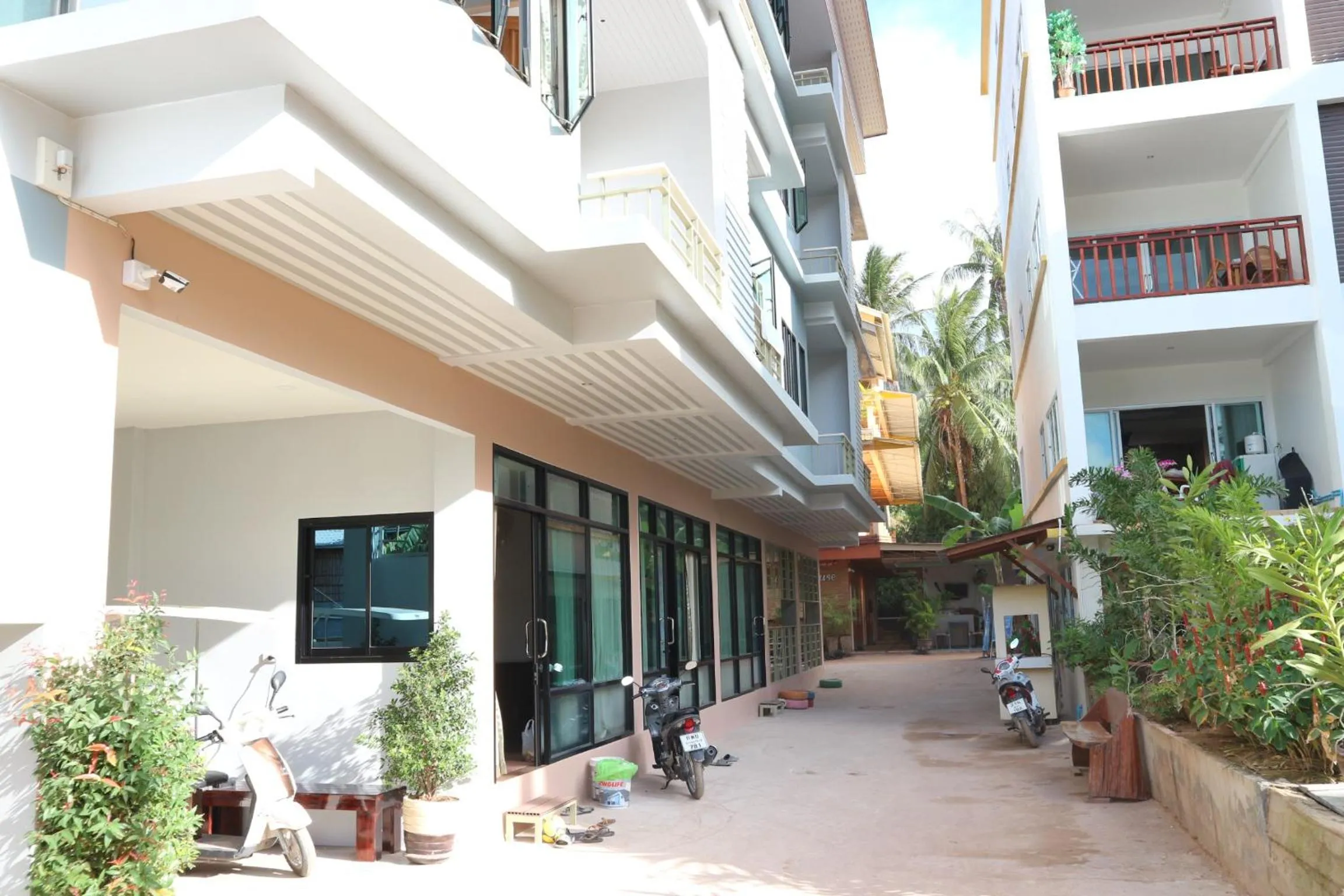 Property building in Living Chilled Koh Tao
