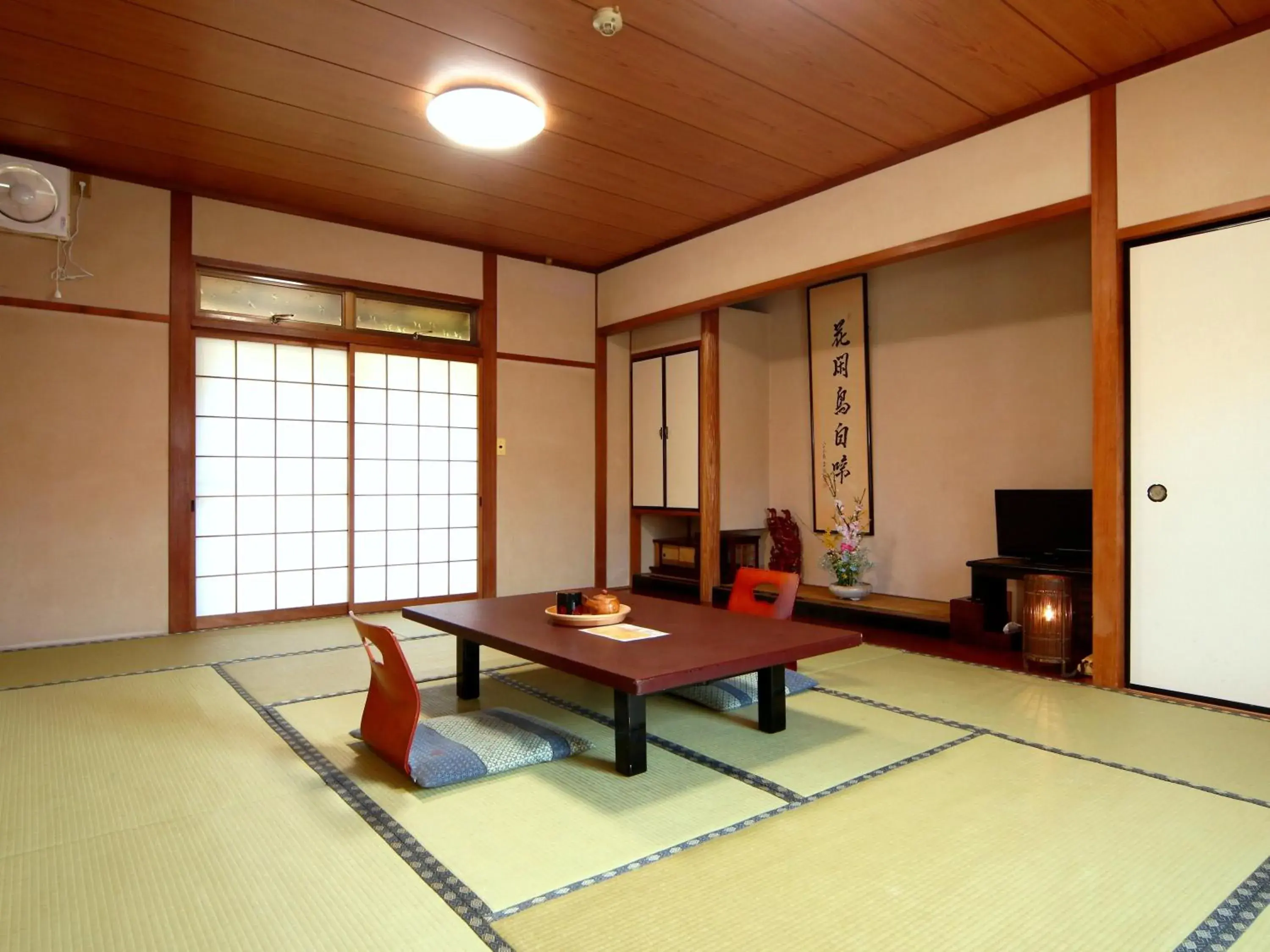 Japanese-Style Standard Room in Ena Totaro Japanese-Style Standard Room in Ena Totaro