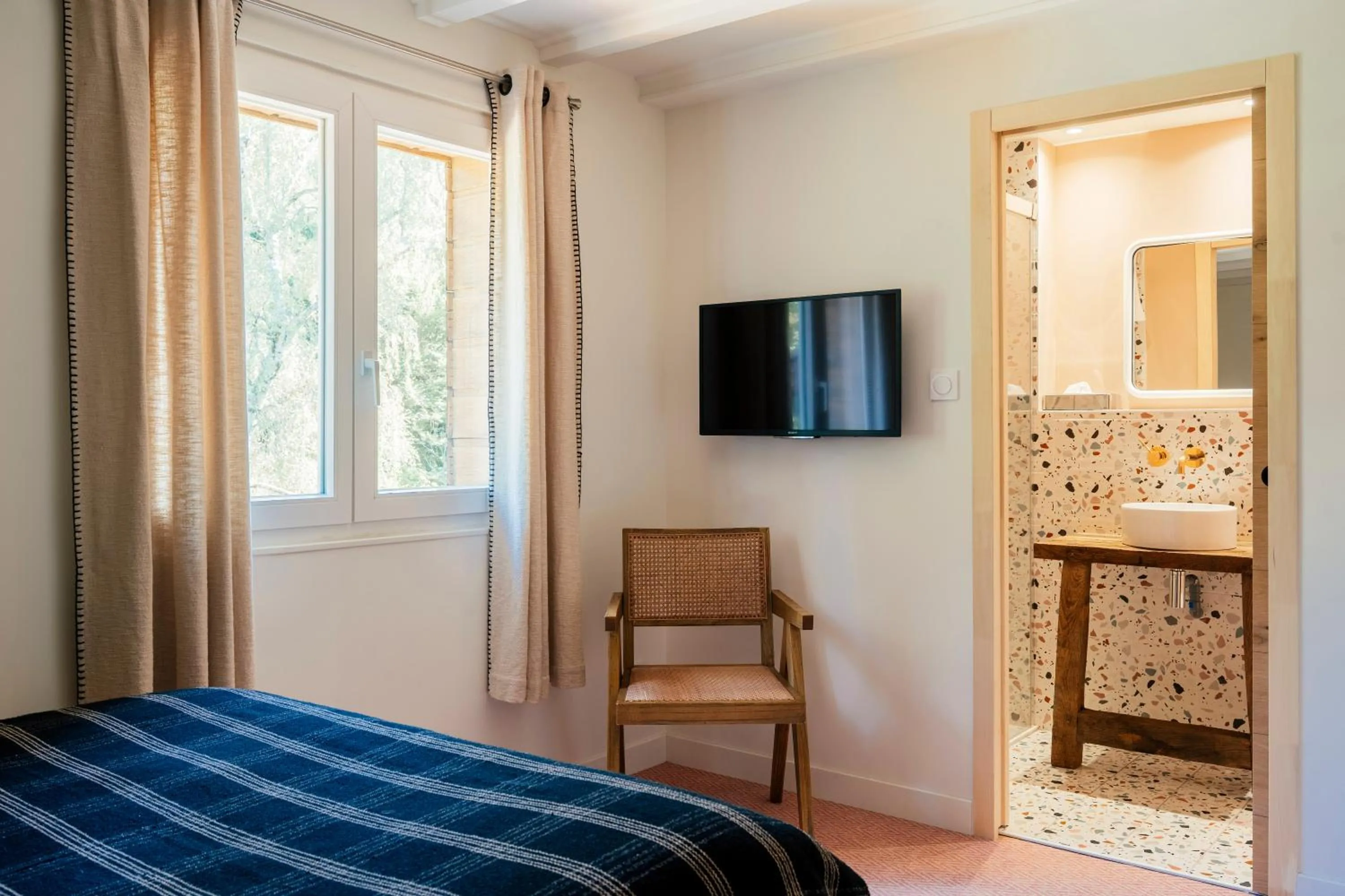 Bedroom, Bed in Domaine La Gentilhommière