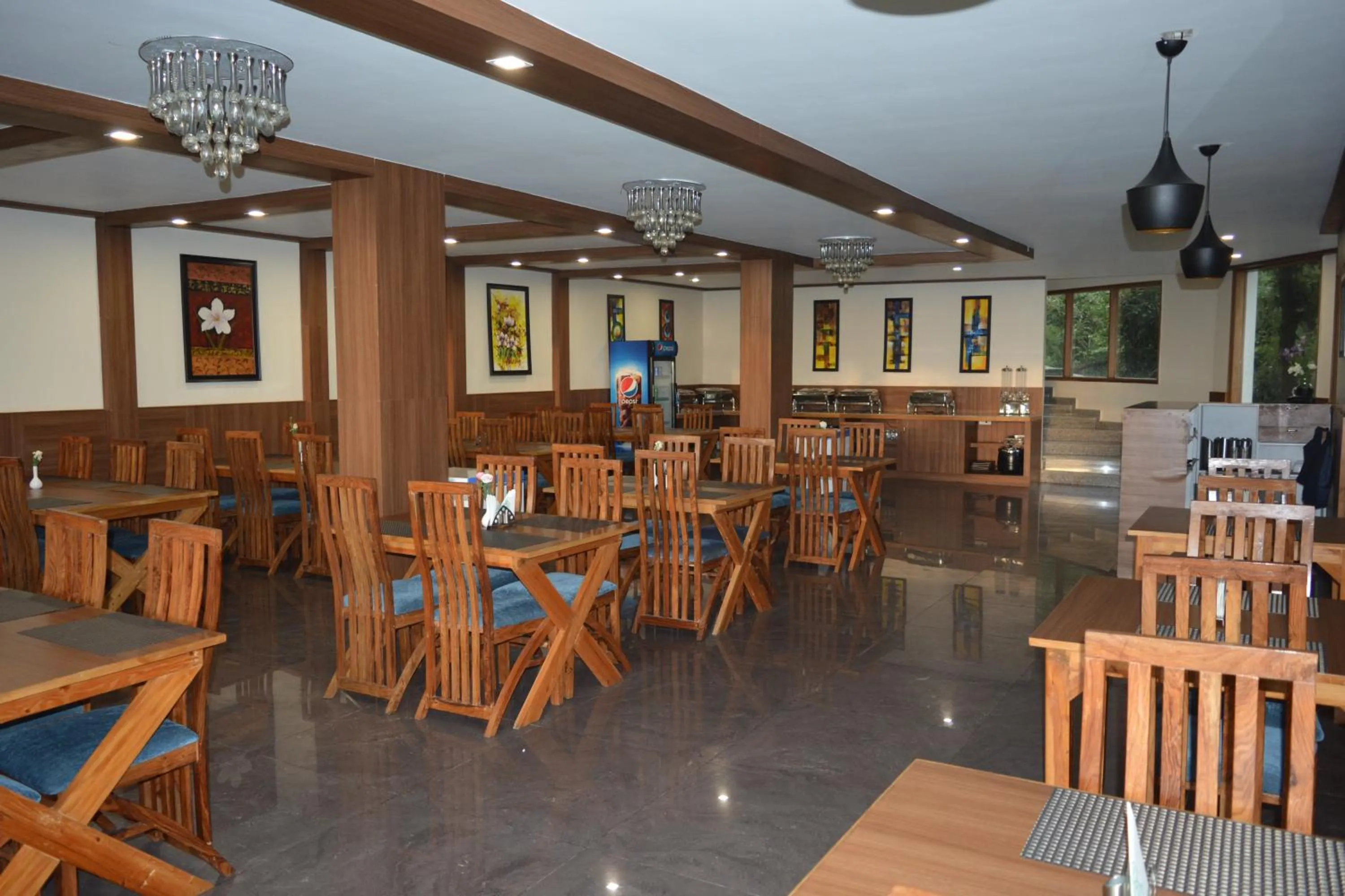 Restaurant/places to eat in Ekant Retreat Resort