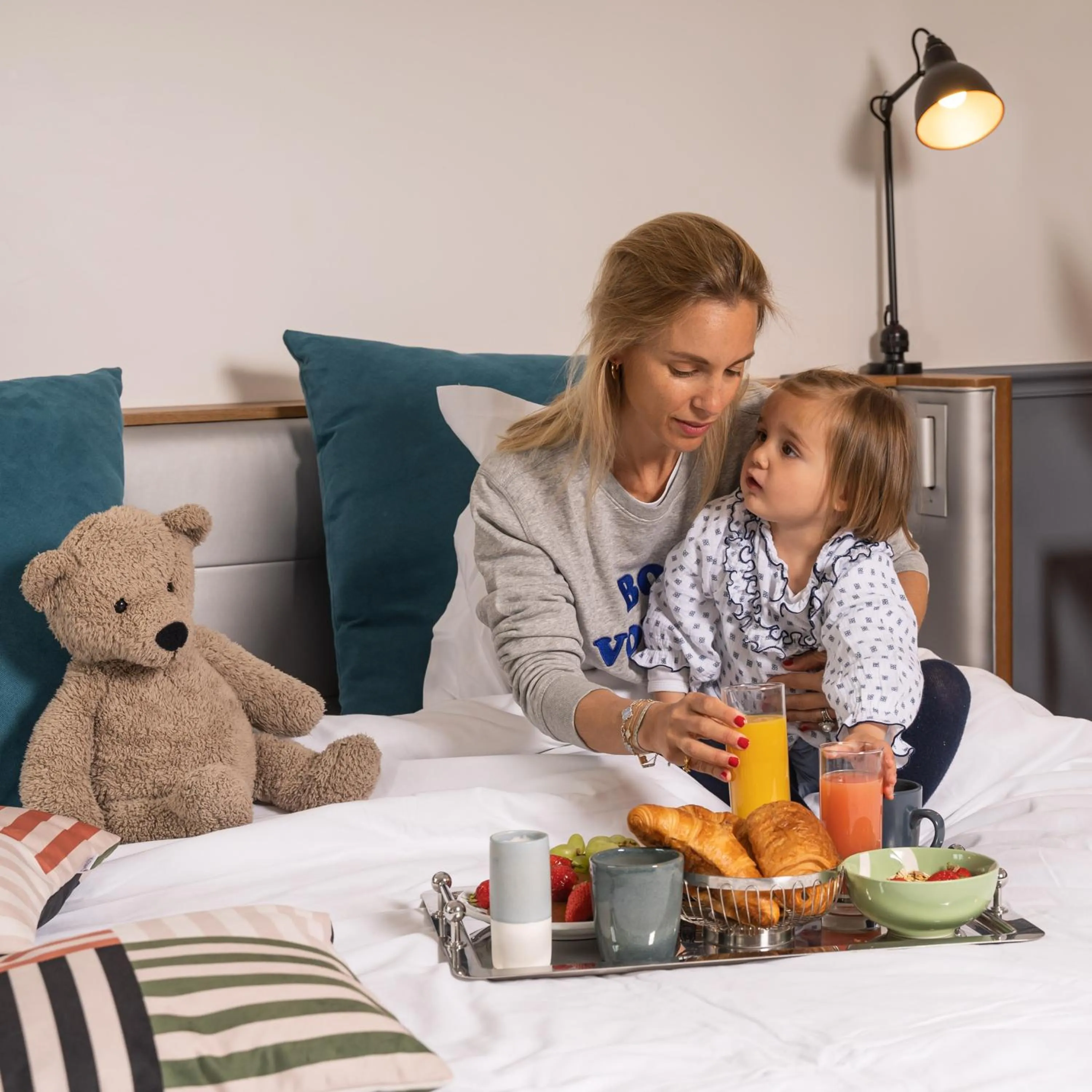 Bed in Hotel Petit Lafayette