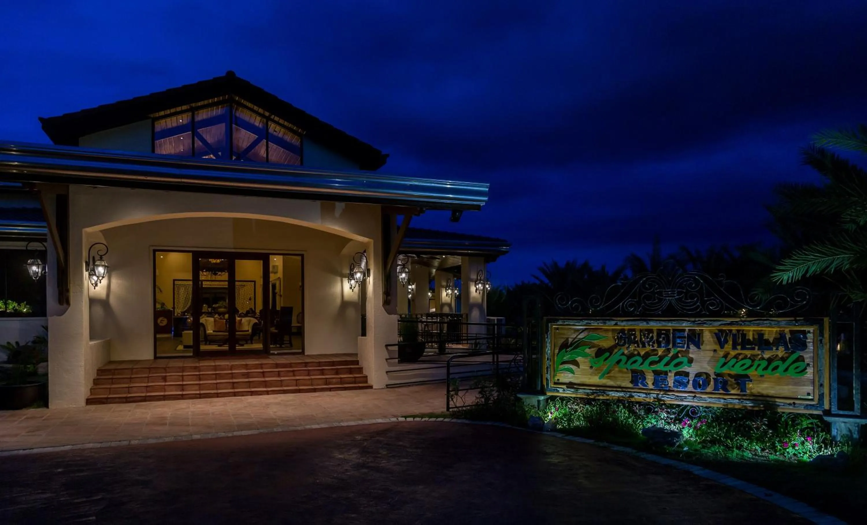 Facade/entrance in Espacio Verde Resort