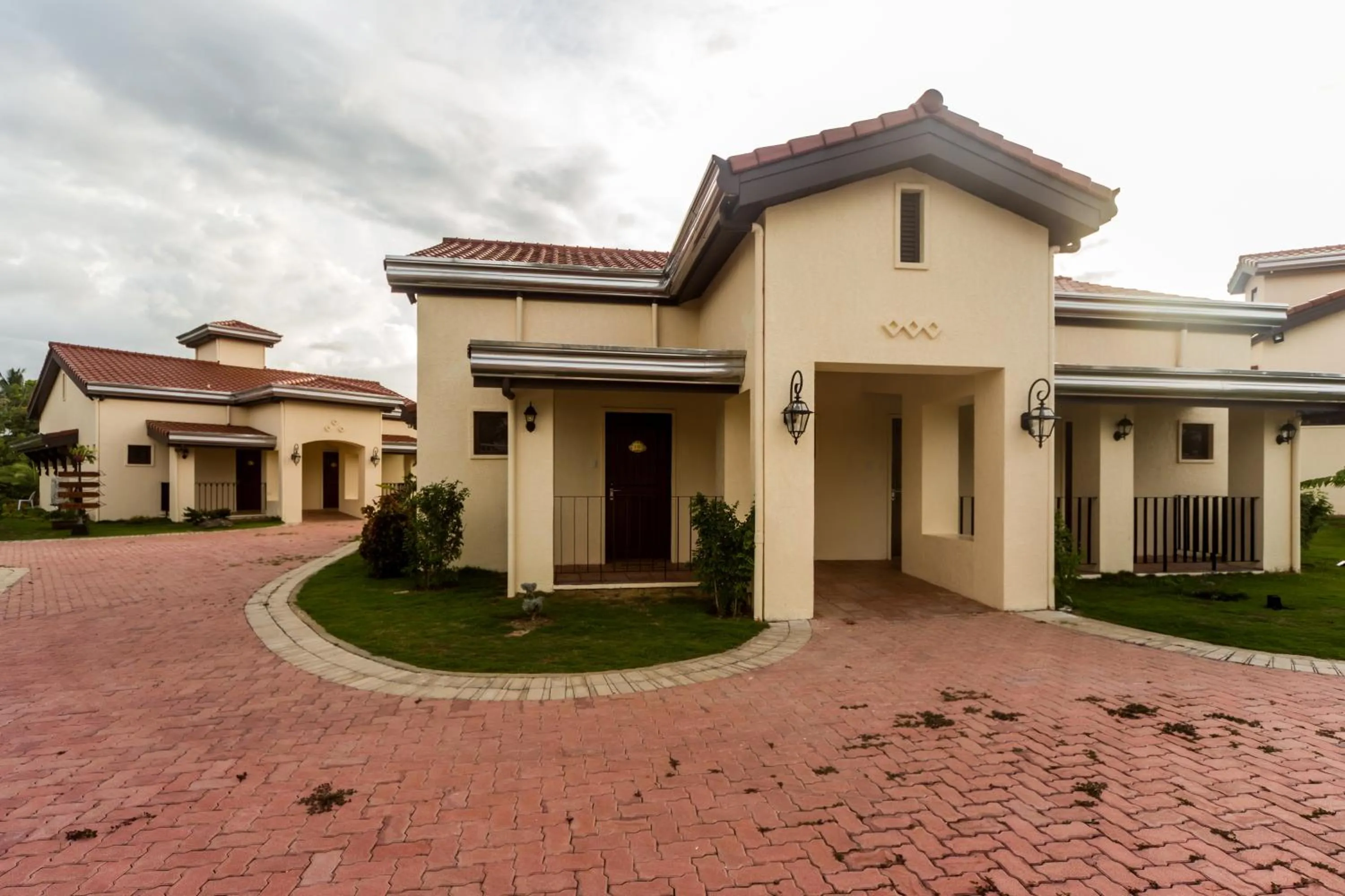 Property building in Espacio Verde Resort