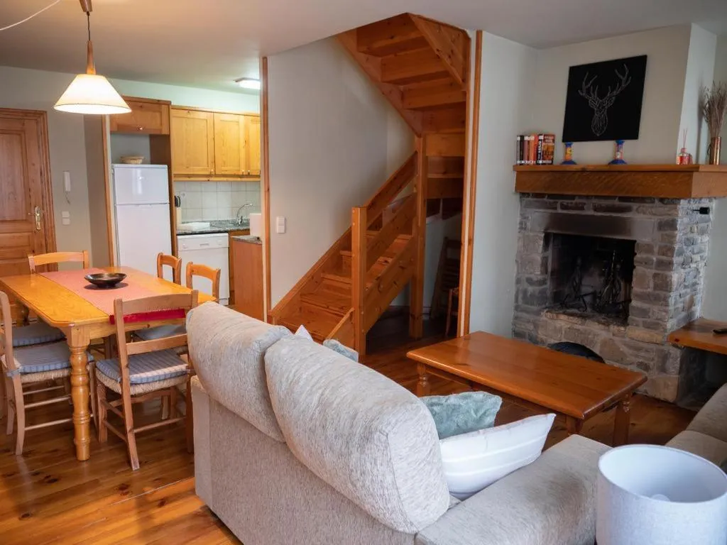 Communal lounge/ TV room in Peira Blanca Hotel Gastronómico