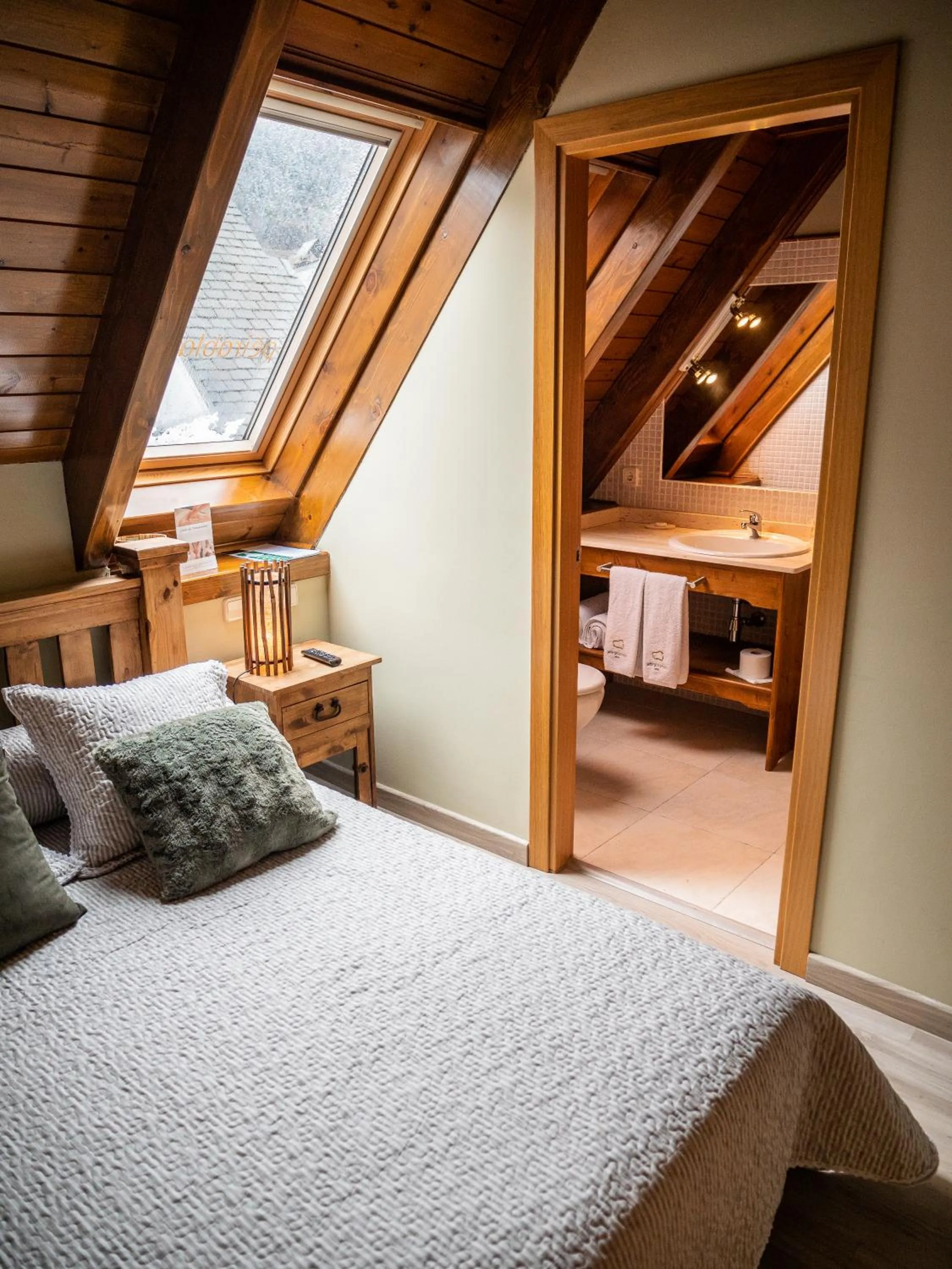 Photo of the whole room, Bed in Peira Blanca Hotel Gastronómico