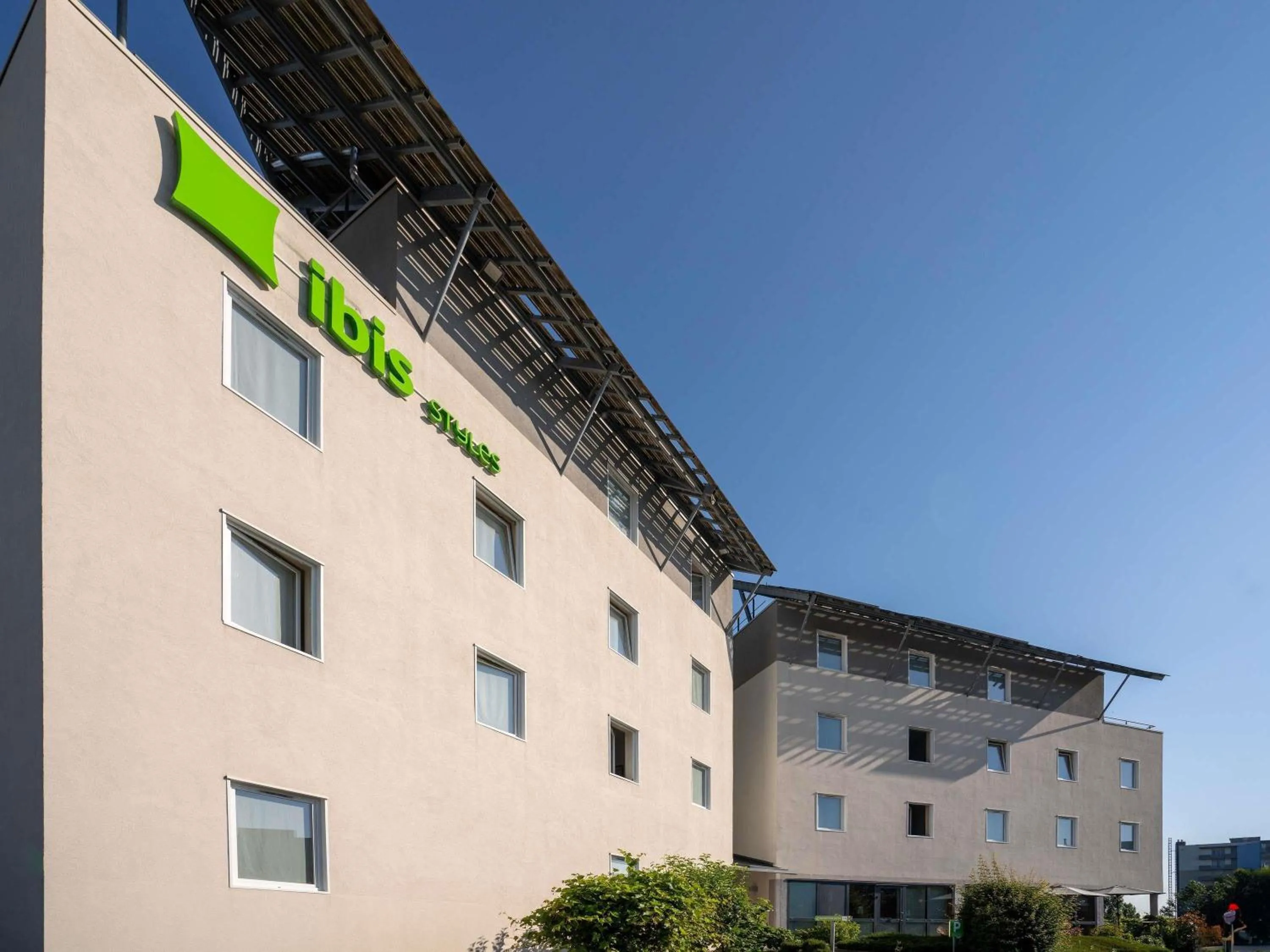 Property building in ibis Styles Guéret