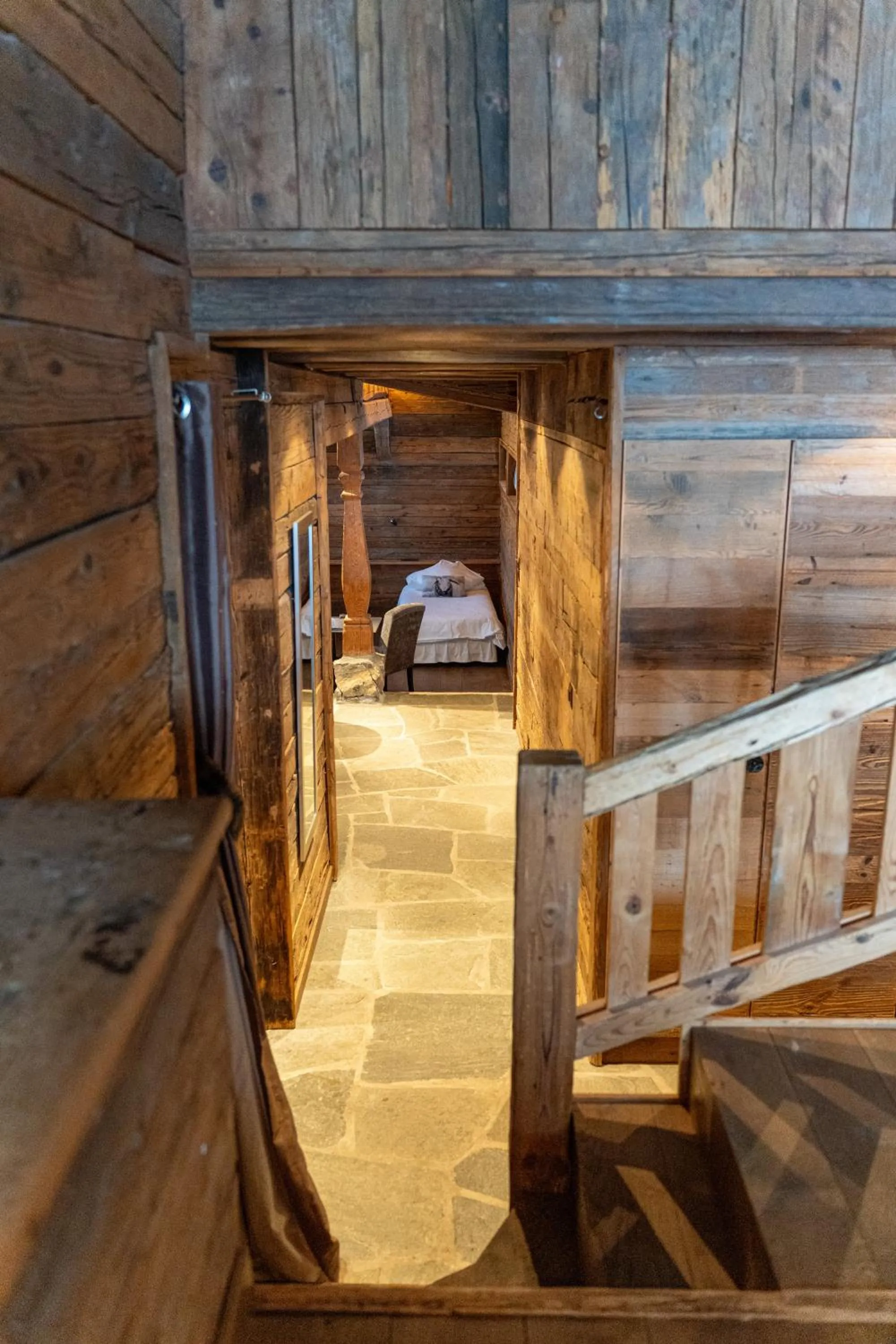 Family in Hotel Etrier