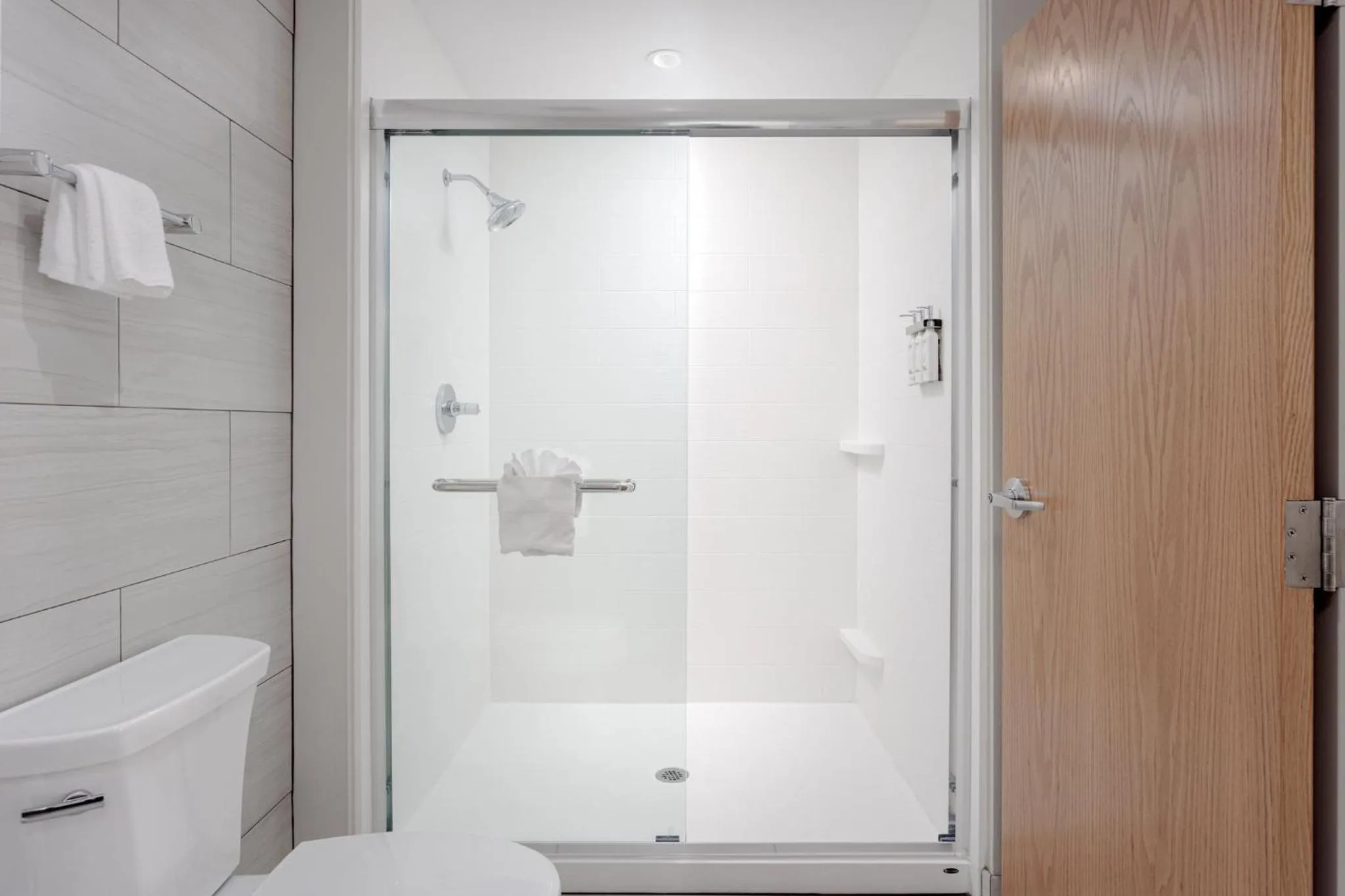 Bathroom in Holiday Inn Express Pensacola Beach by IHG