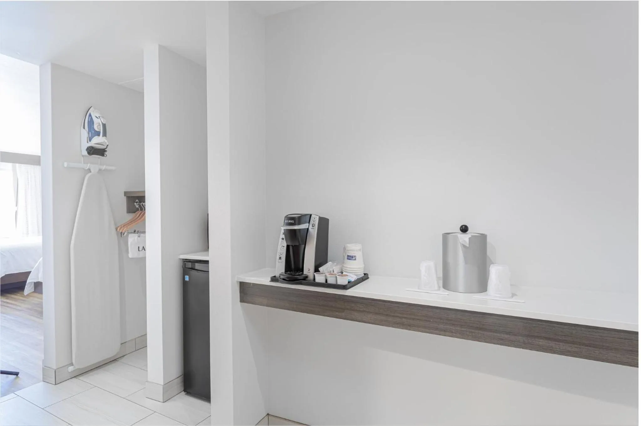 Photo of the whole room in Holiday Inn Express Pensacola Beach by IHG