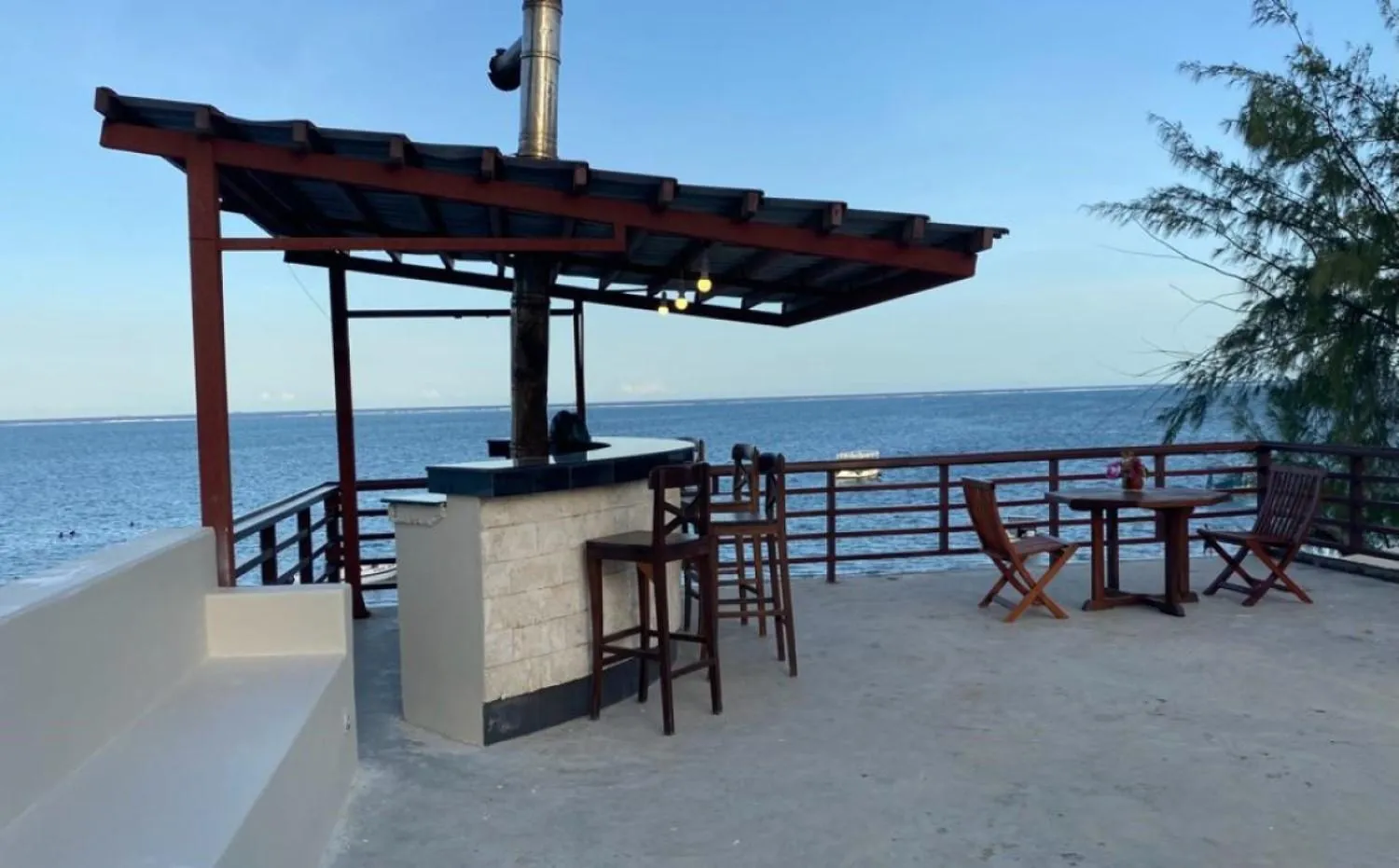 Property building in Indiana Beach Apartments