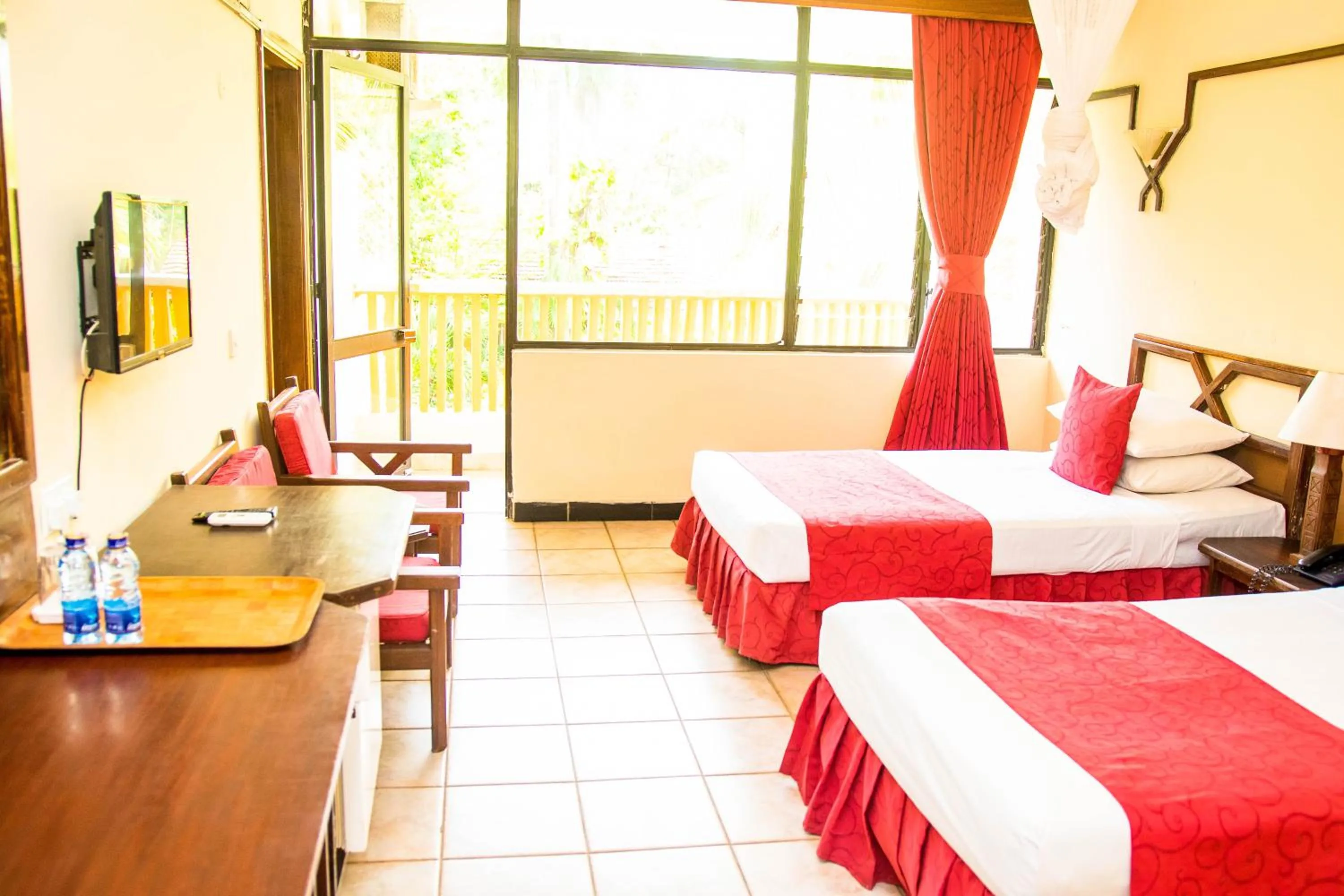 View (from property/room), Bed in Indiana Beach Apartments