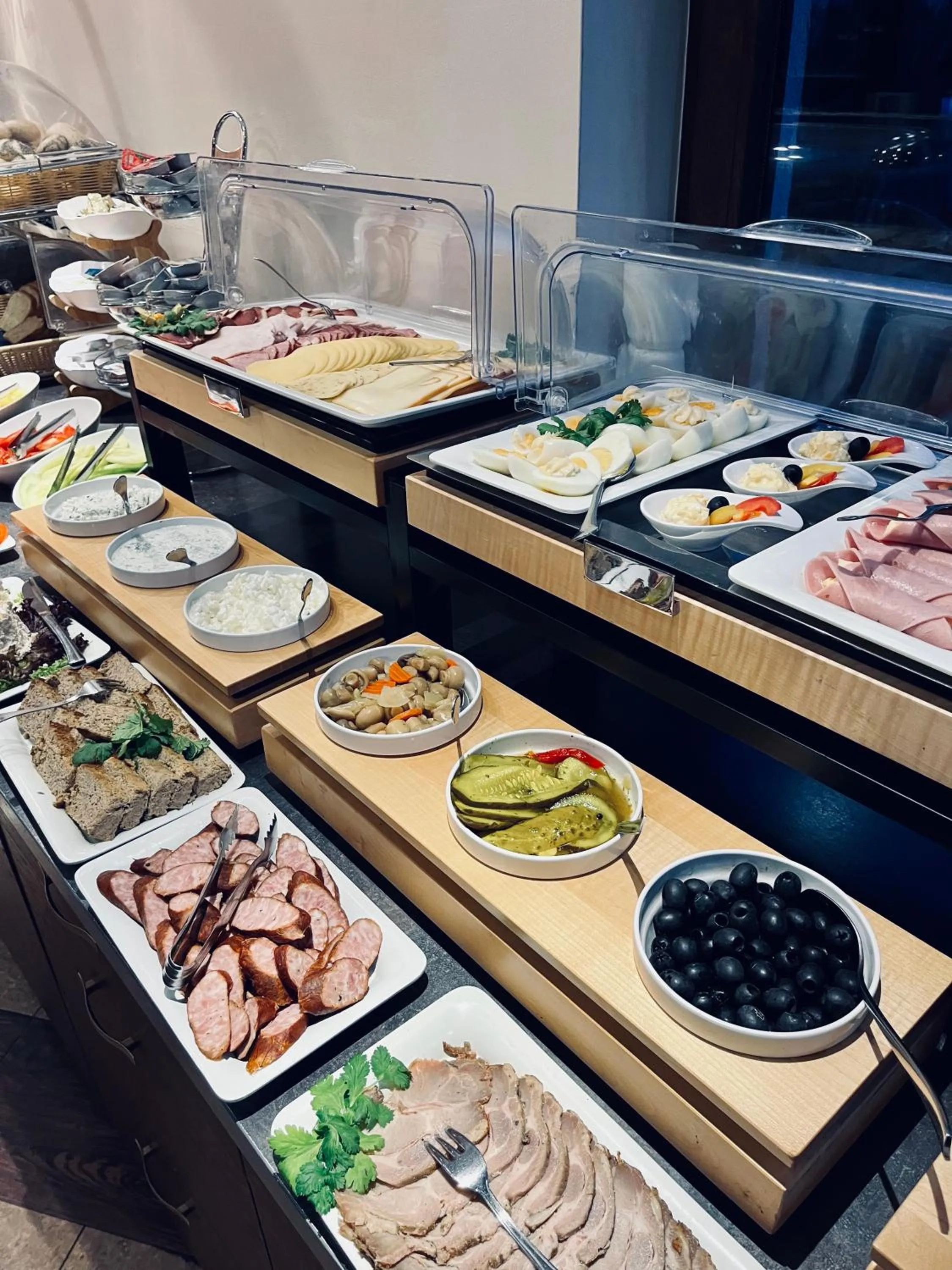 Buffet breakfast in Amber Hotel