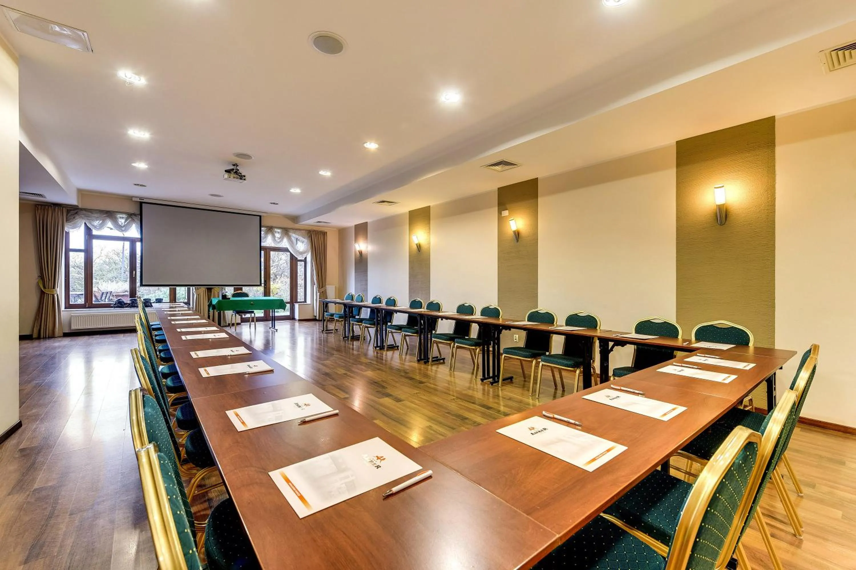 Meeting/conference room in Amber Hotel