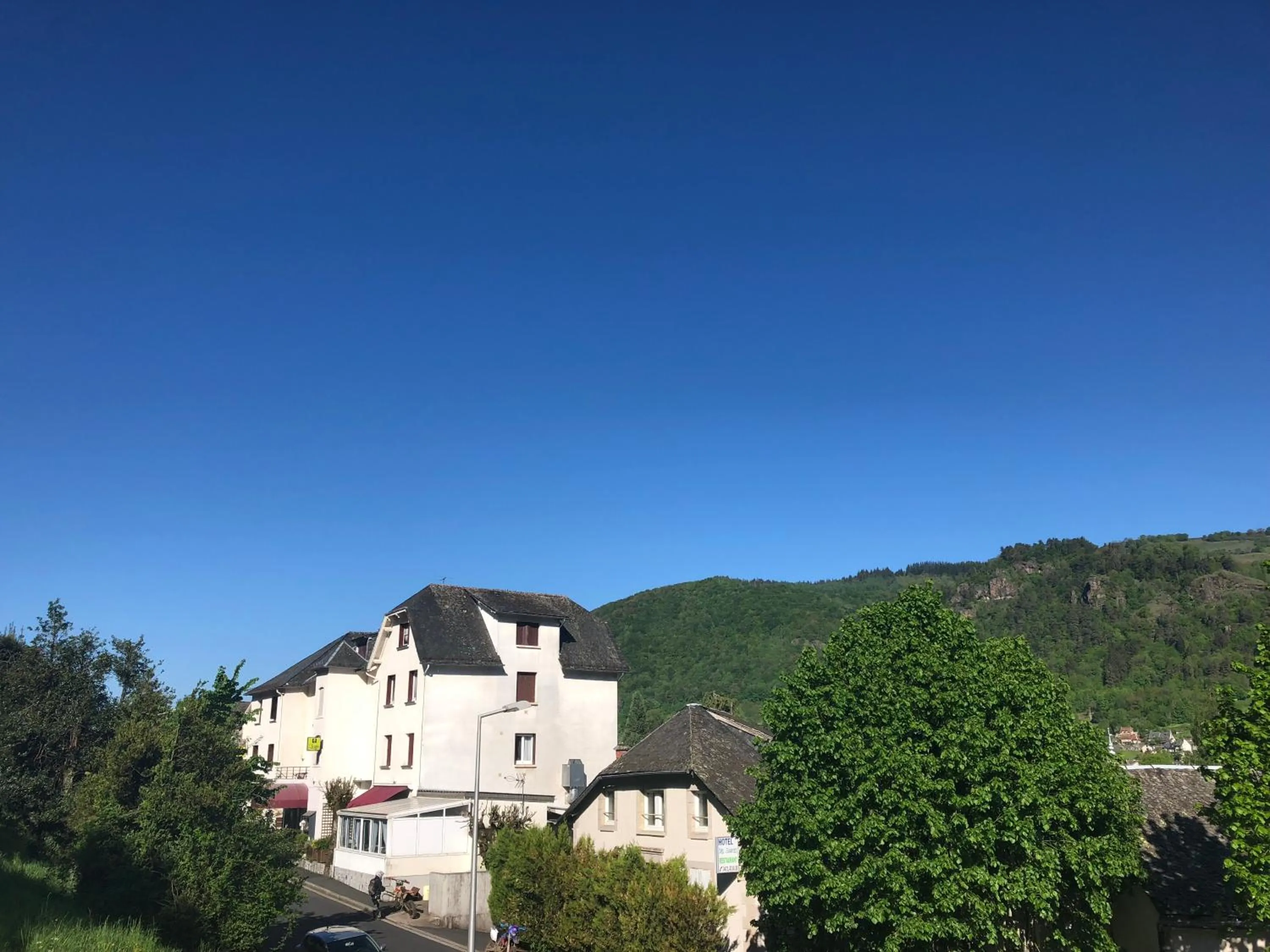 Property building in Logis Hôtel restaurant Bel Horizon