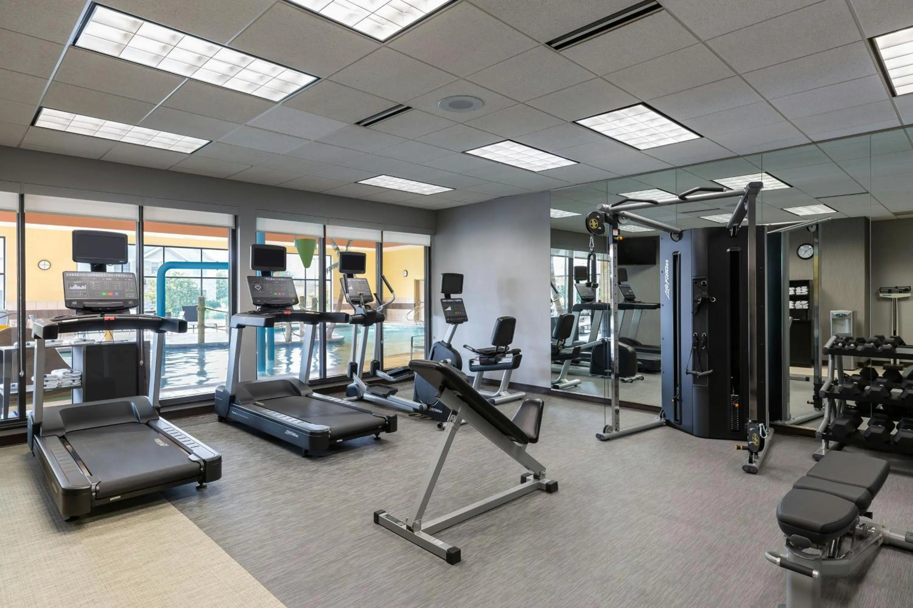 Fitness centre/facilities in Courtyard by Marriott Madison West / Middleton