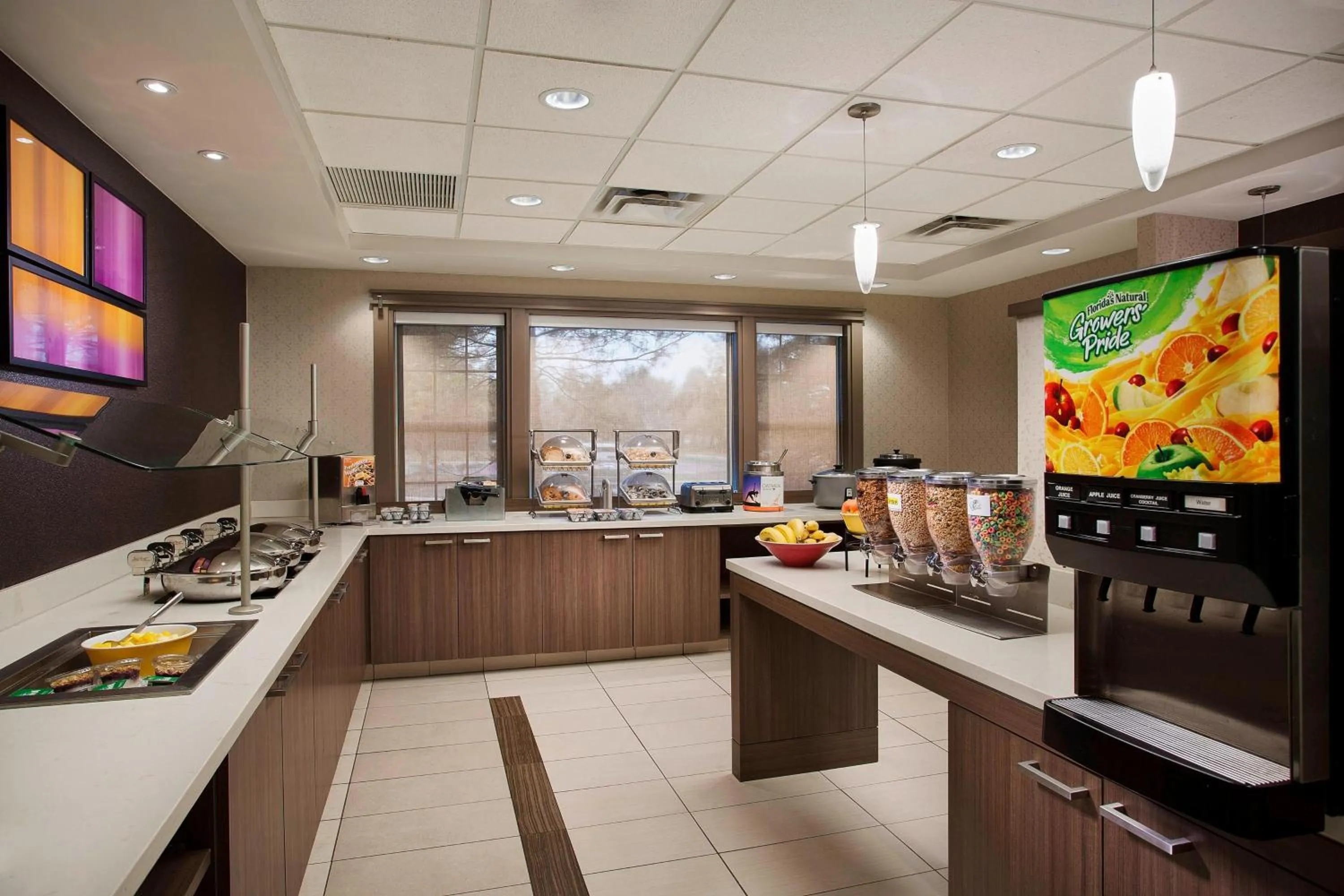Breakfast in Residence Inn by Marriott Detroit / Novi