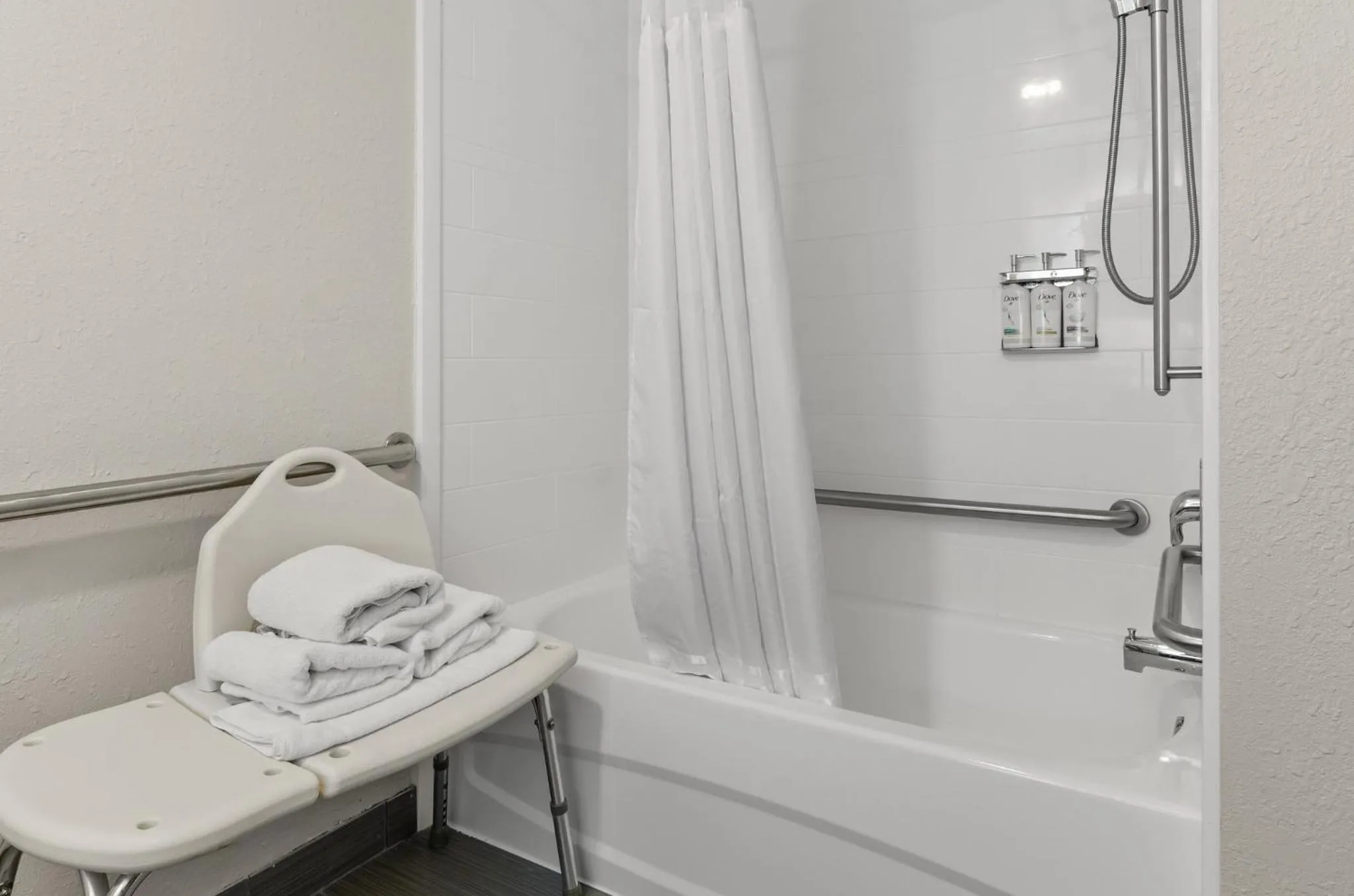 Photo of the whole room in Holiday Inn Express Princeton/I-77 by IHG