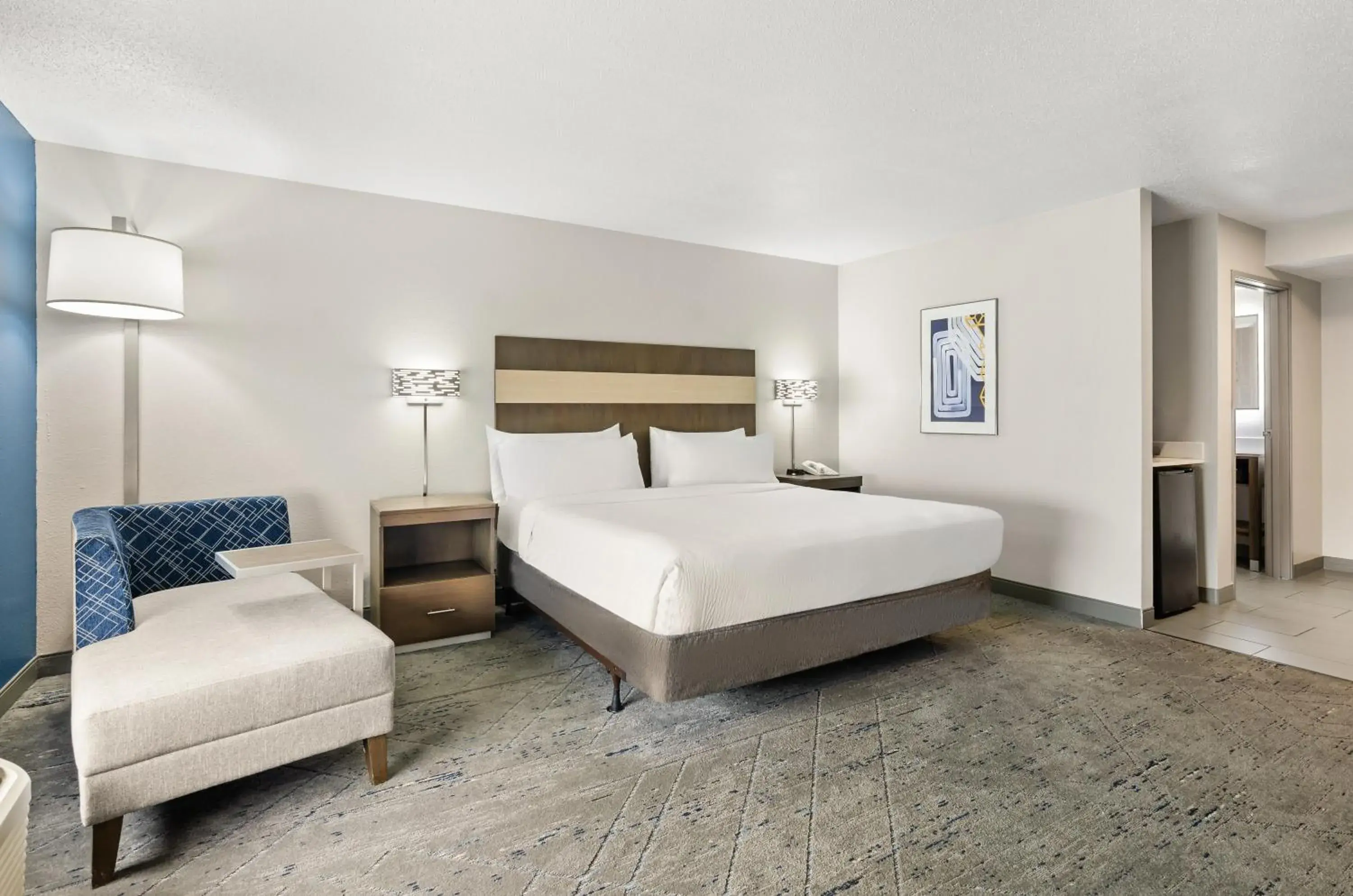 Standard King Room in Holiday Inn Express Princeton/I-77 by IHG Standard King Room in Holiday Inn Express Princeton/I-77 by IHG