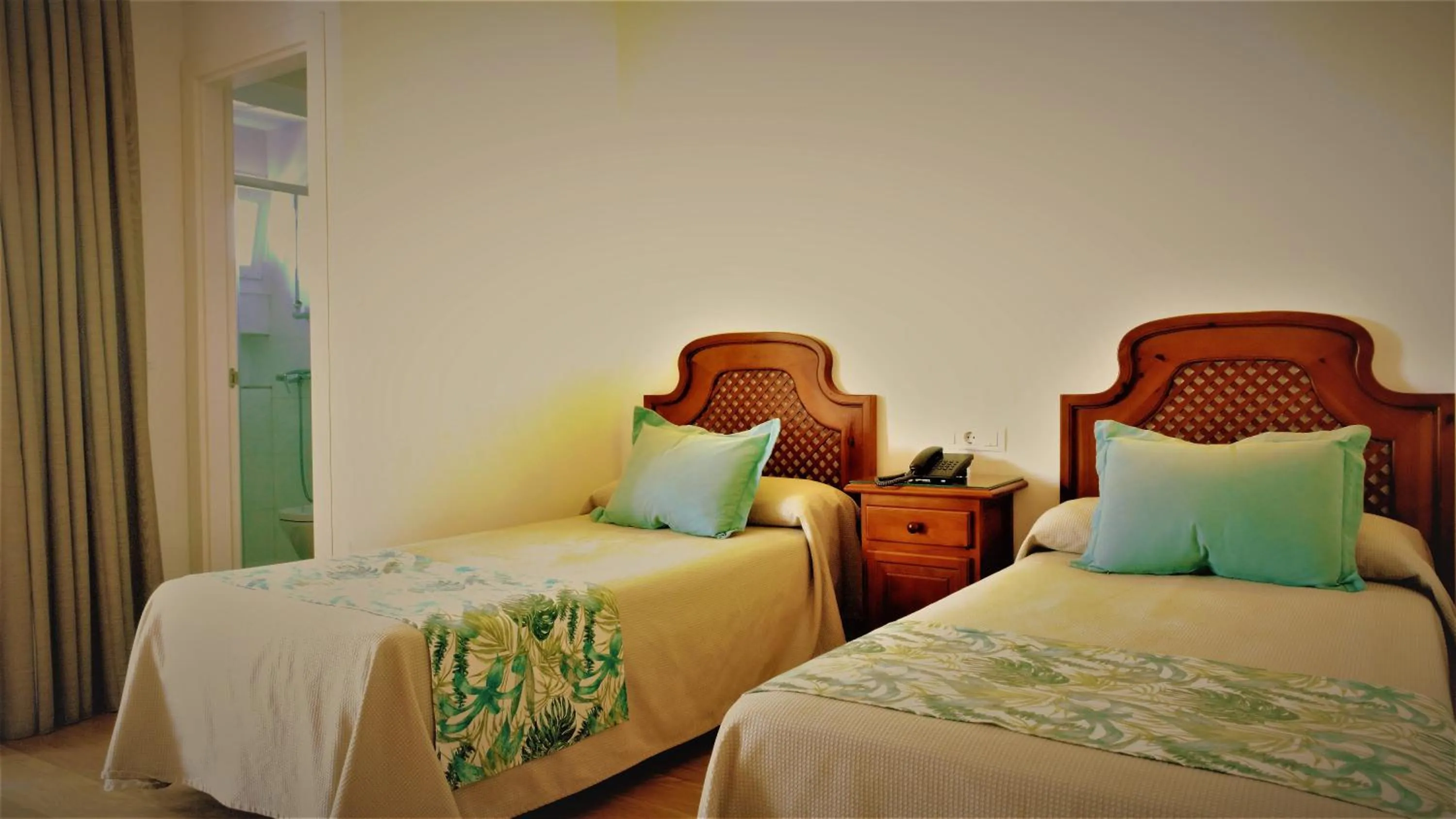 Photo of the whole room, Bed in Hotel Ayamontino