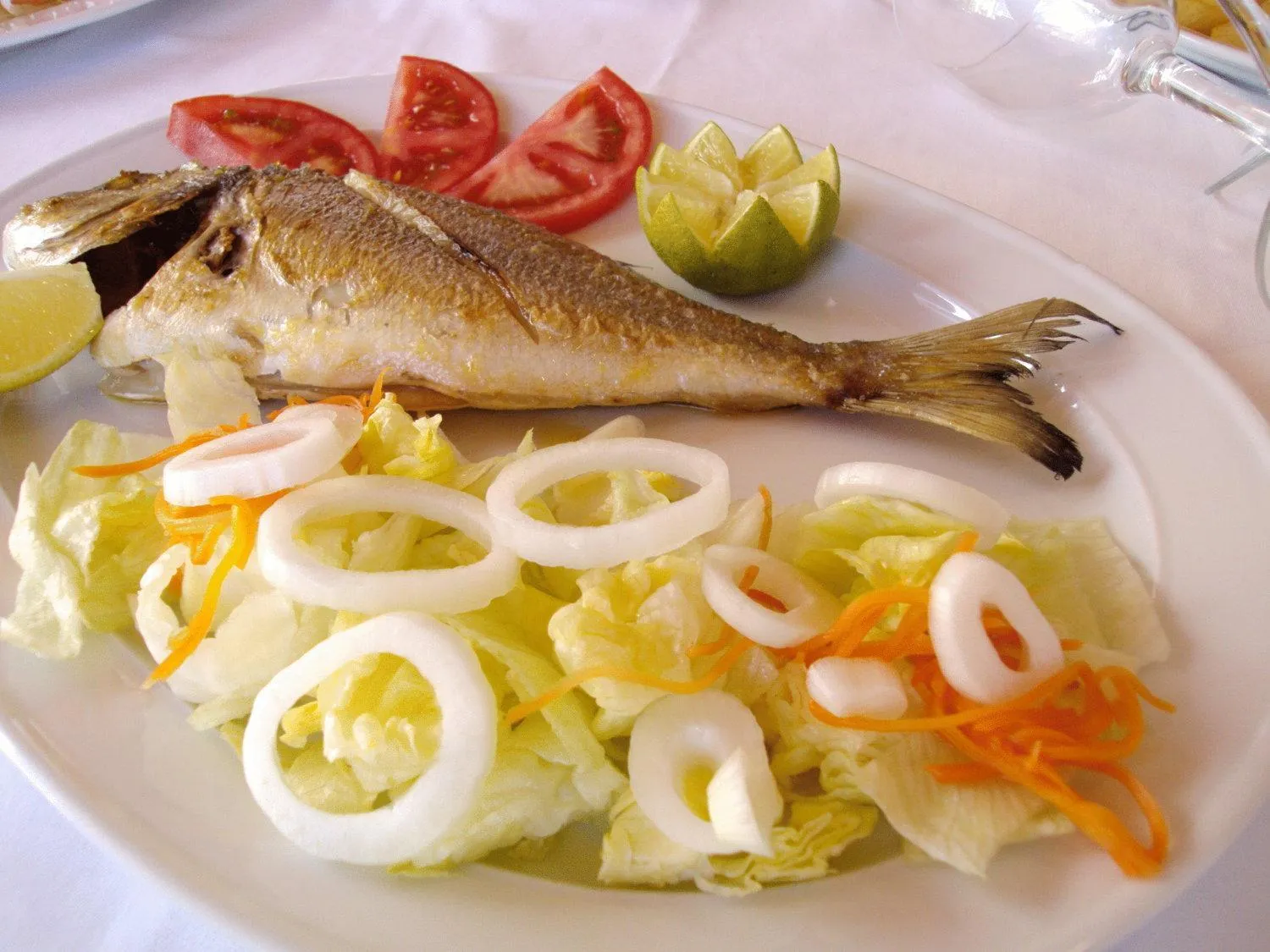 Restaurant/places to eat in Hotel Ayamontino