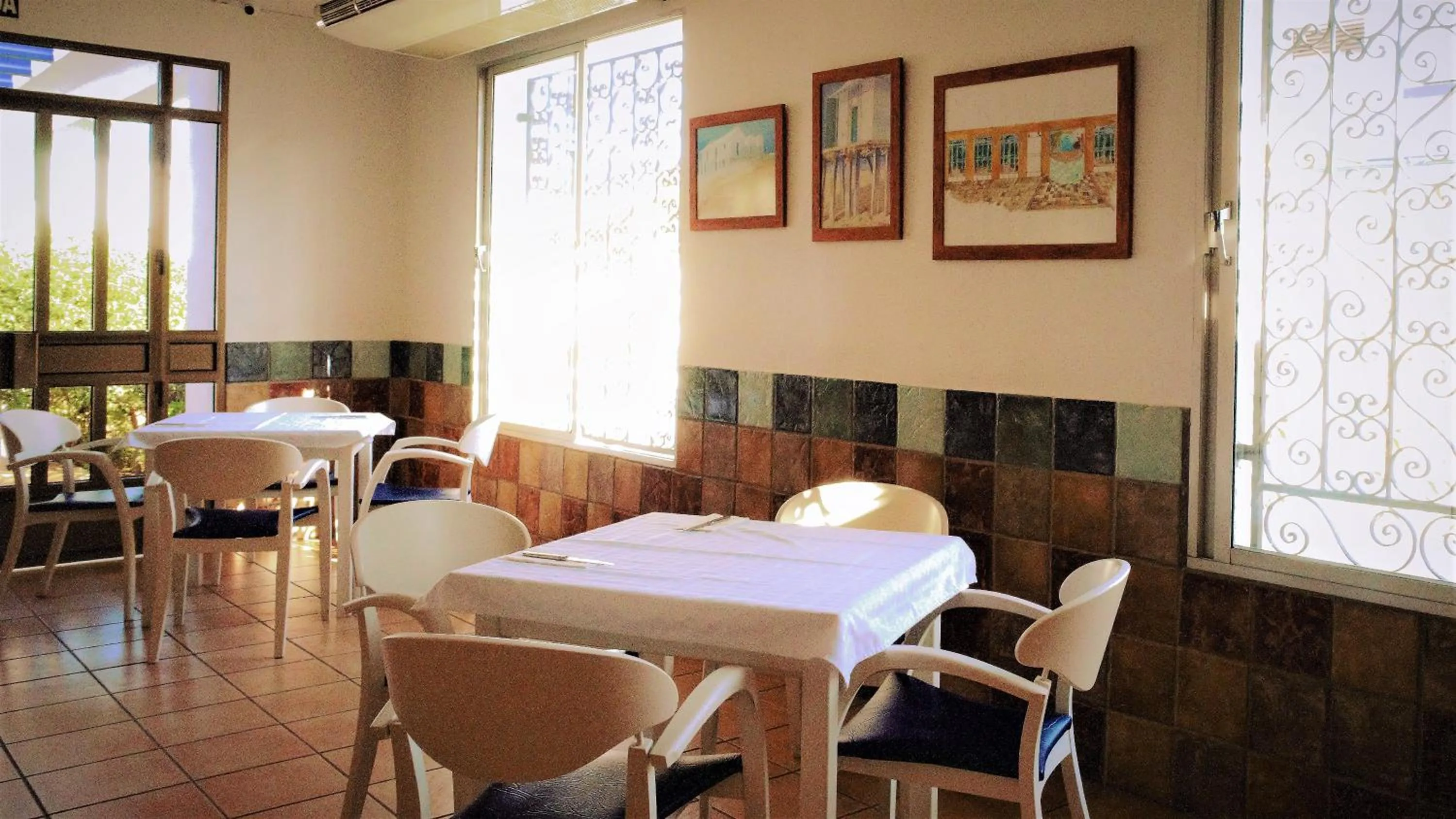 Lounge or bar in Hotel Ayamontino