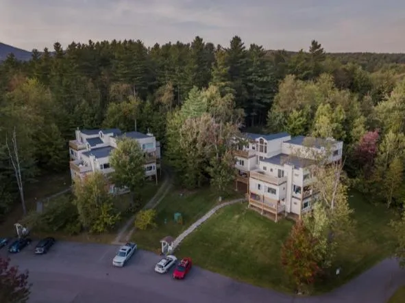 Property building in Sun & Ski Inn and Suites