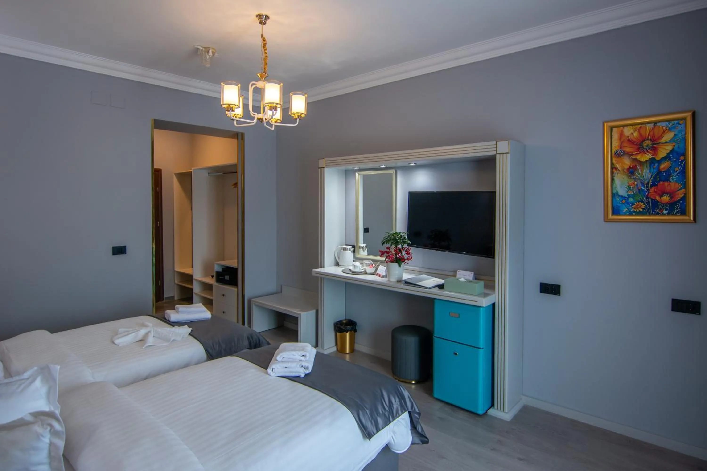 Photo of the whole room, Bed in Phoenicia Express Hotel