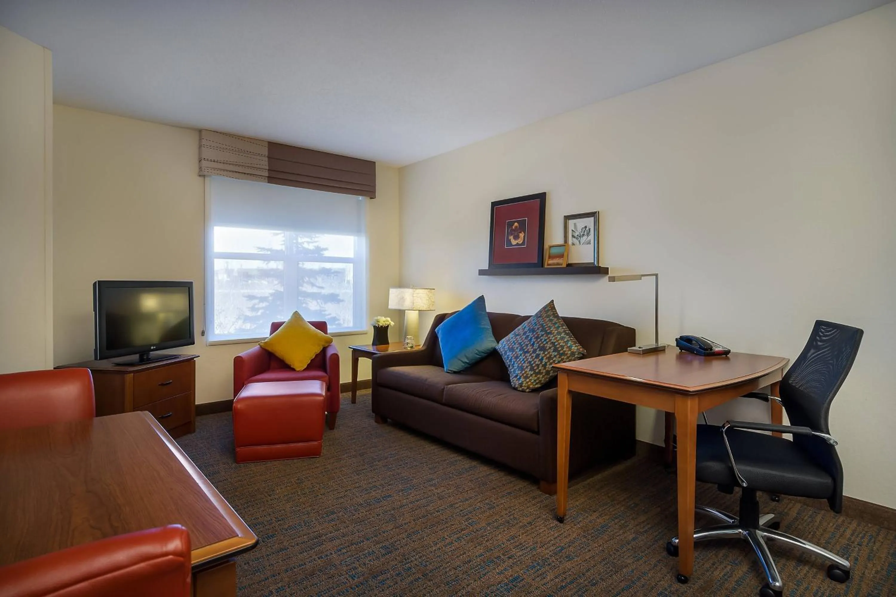 Photo of the whole room in Residence Inn by Marriott Madison West/Middleton
