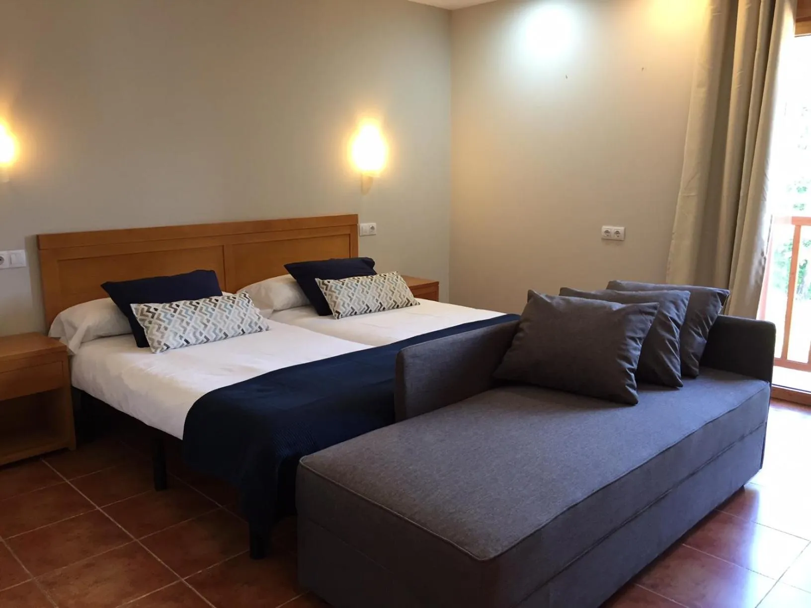 Decorative detail, Bed in Hotel Supermolina