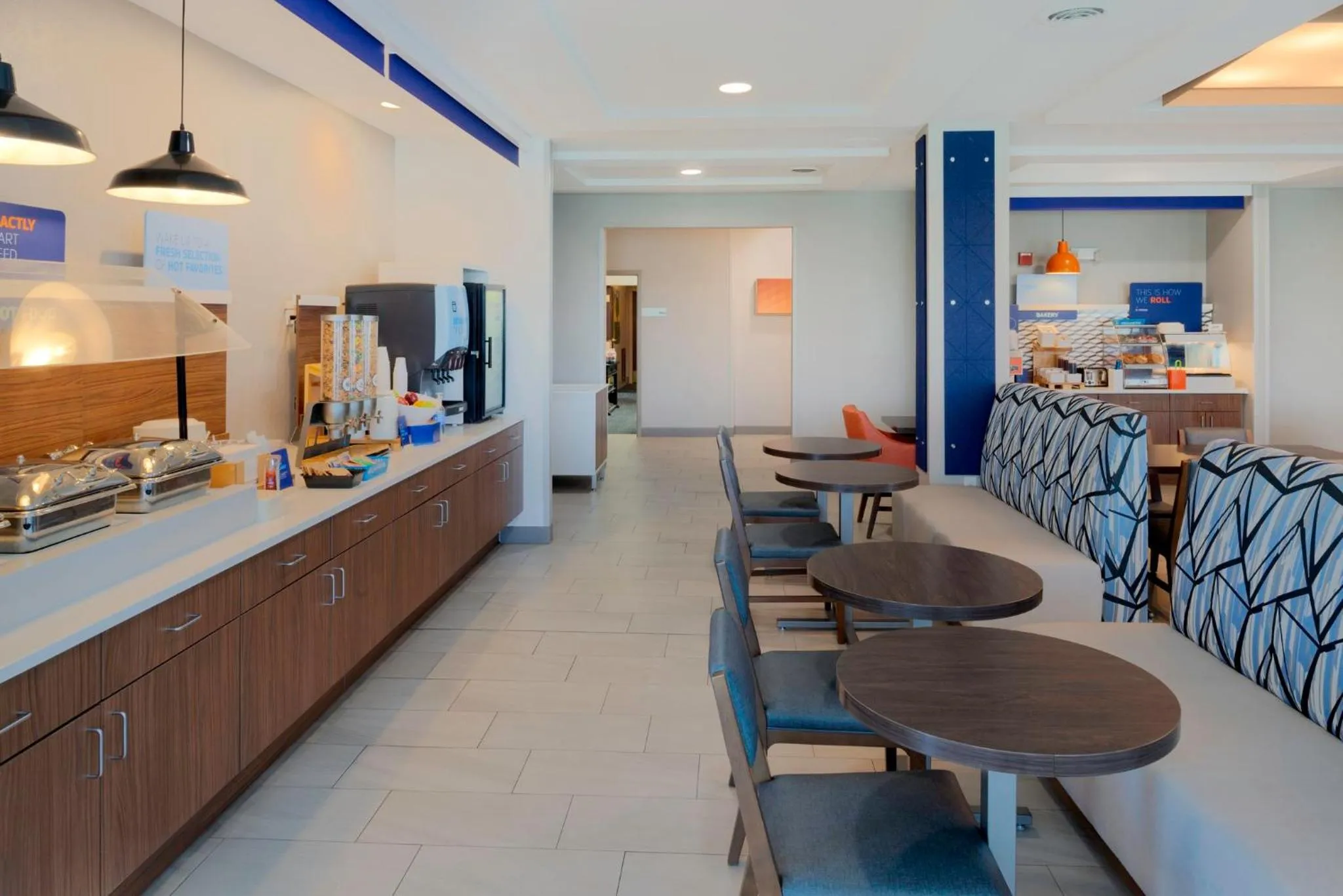 Breakfast in Holiday Inn Express Hotel & Suites Fort Atkinson by IHG