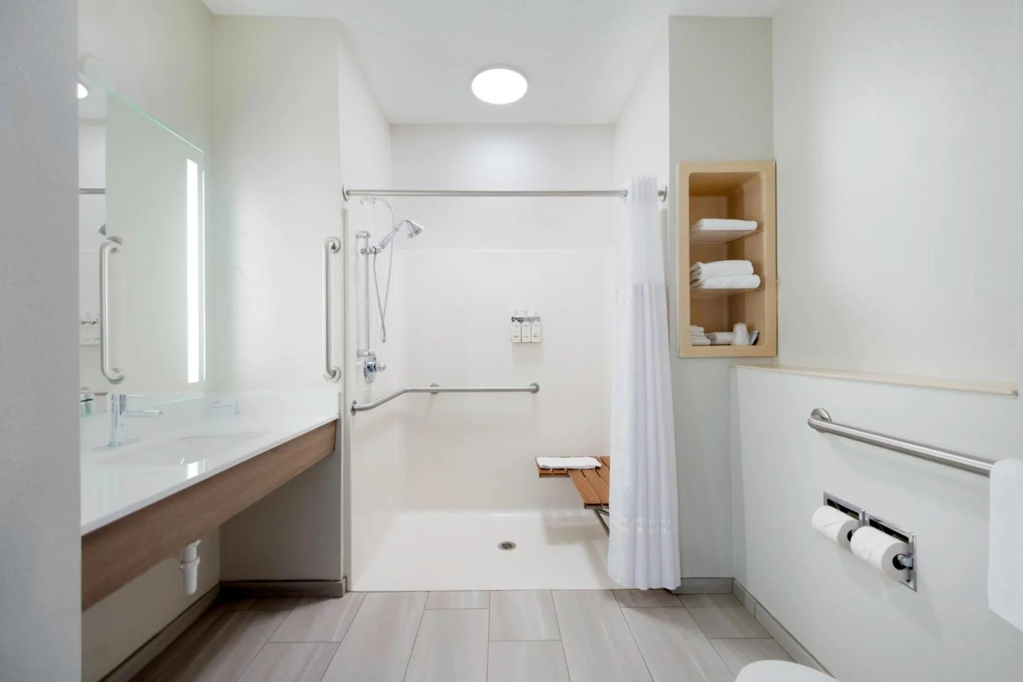 Photo of the whole room in Holiday Inn Express Hotel & Suites Fort Atkinson by IHG