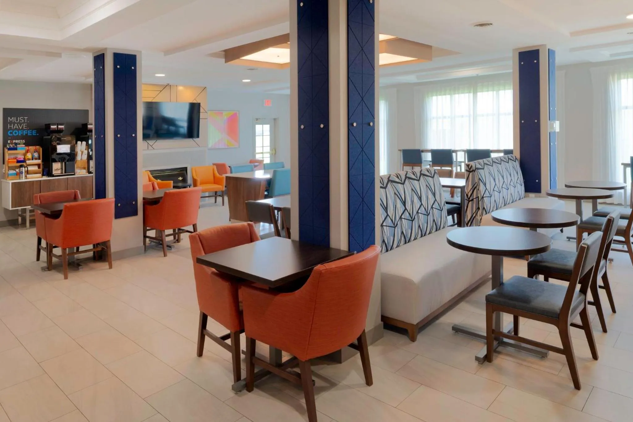 Breakfast in Holiday Inn Express Hotel & Suites Fort Atkinson by IHG