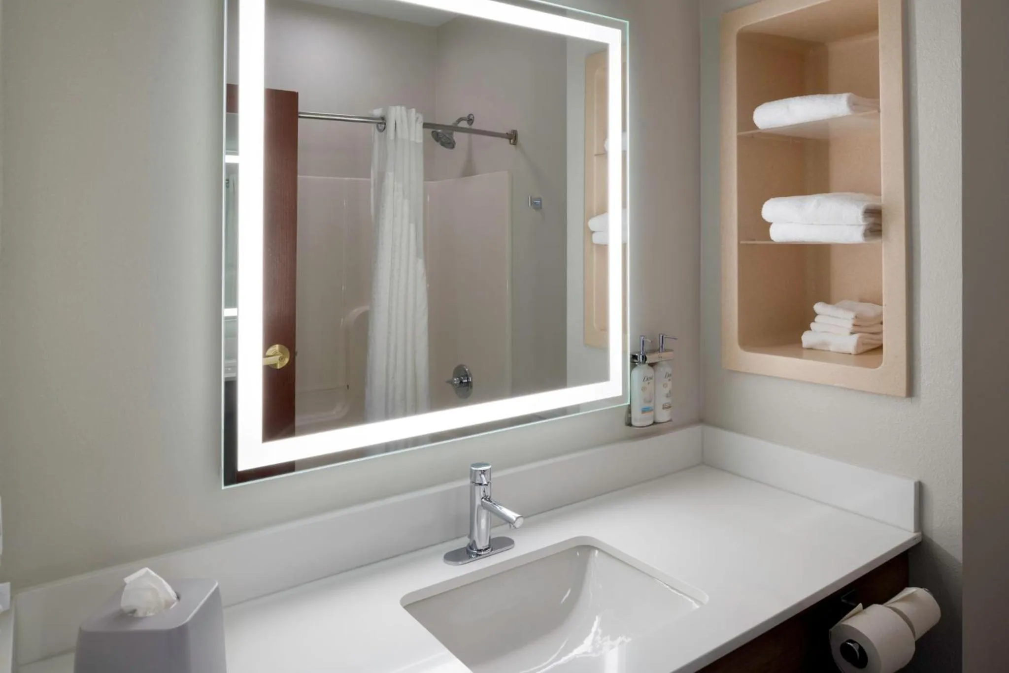 Photo of the whole room in Holiday Inn Express Hotel & Suites Fort Atkinson by IHG