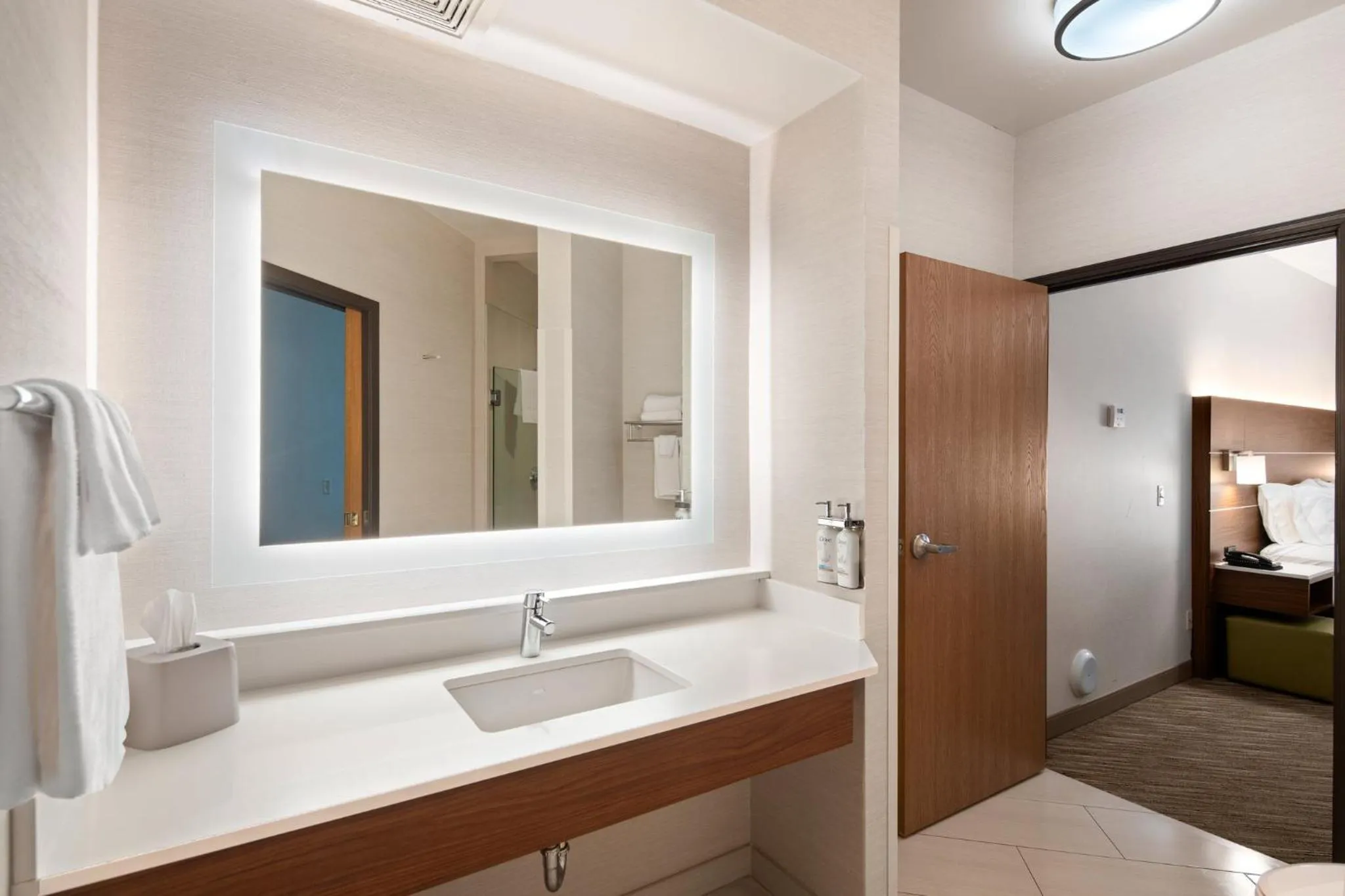 Bathroom in Holiday Inn Express Hotel & Suites Coeur D'Alene I-90 Exit 11 by IHG