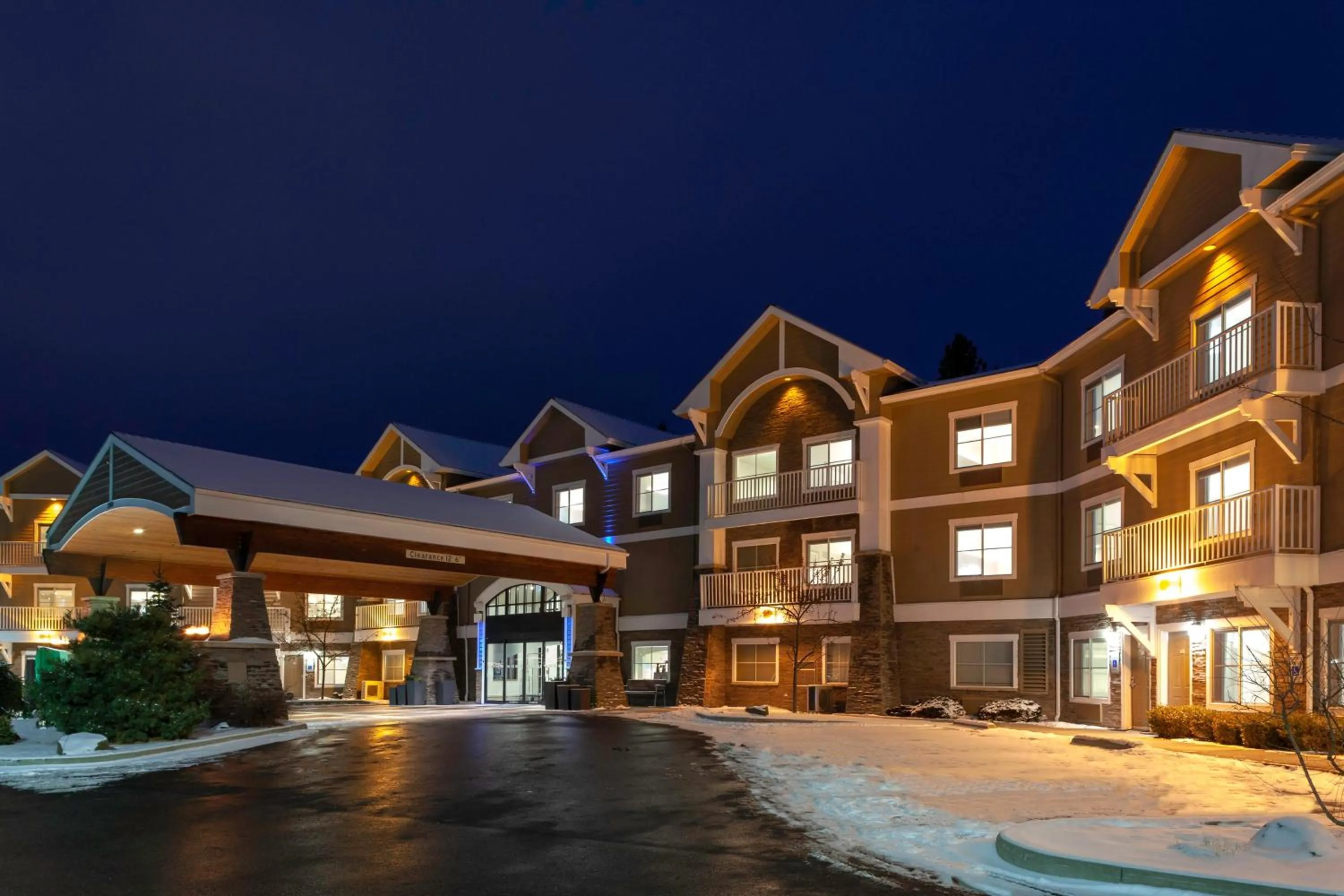 Property building in Holiday Inn Express Hotel & Suites Coeur D'Alene I-90 Exit 11 by IHG