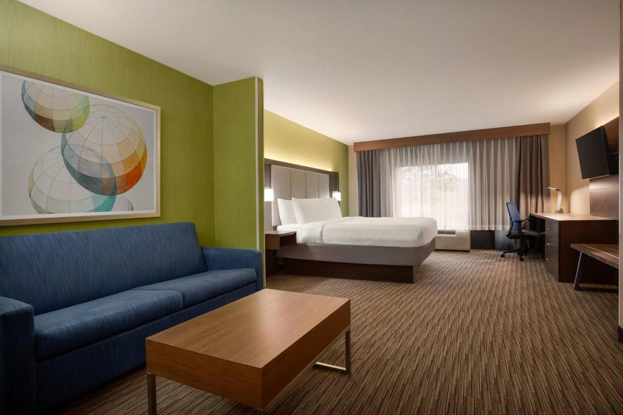 Bedroom, Bed in Holiday Inn Express Hotel & Suites Atlanta-Cumming by IHG