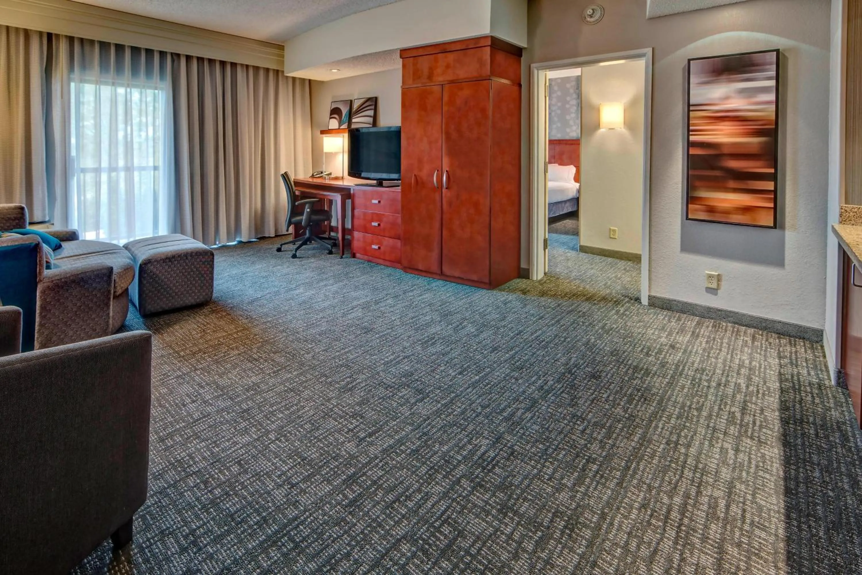 Living room in Courtyard by Marriott Memphis Southaven