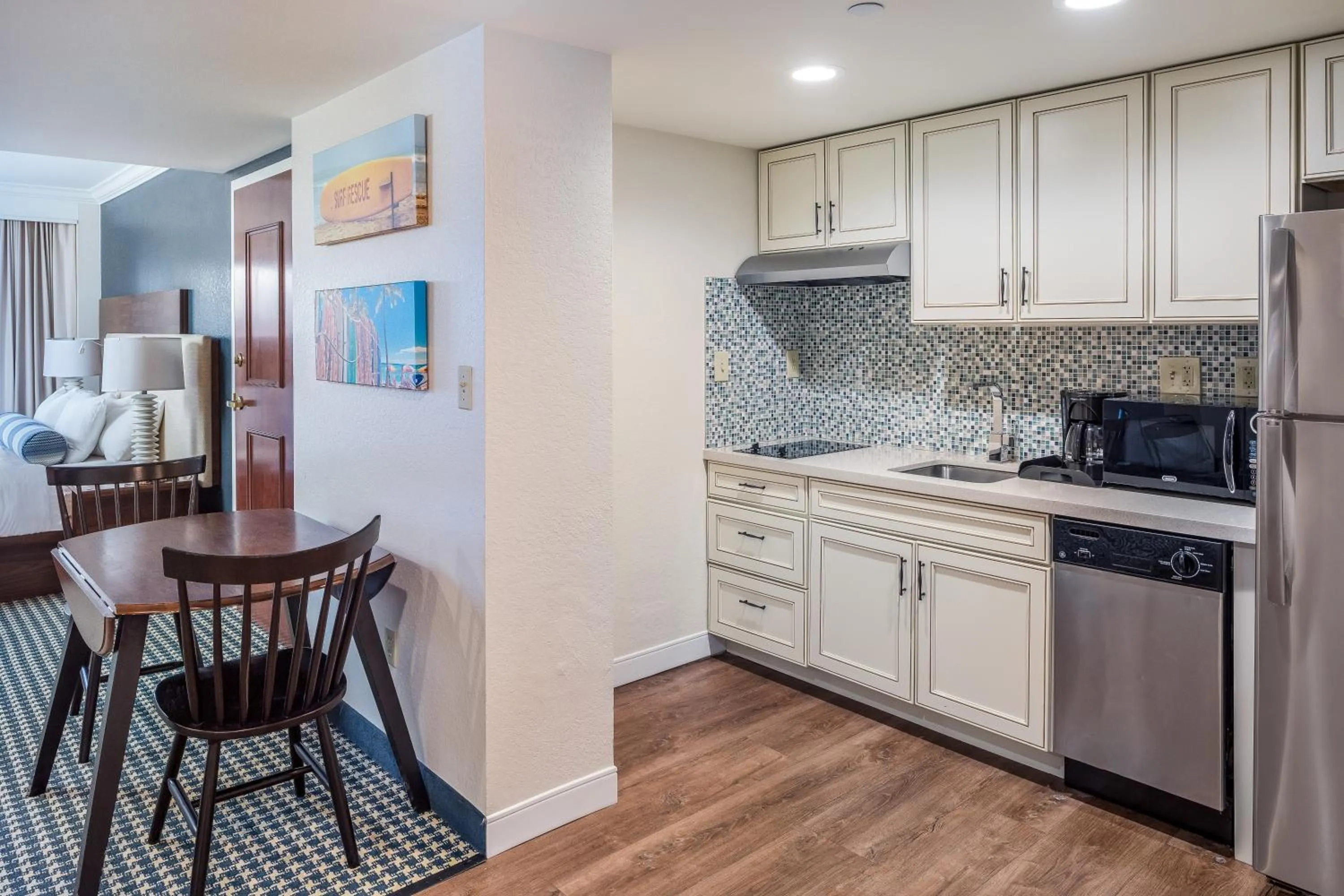 The Atlantic Suites on the Ave