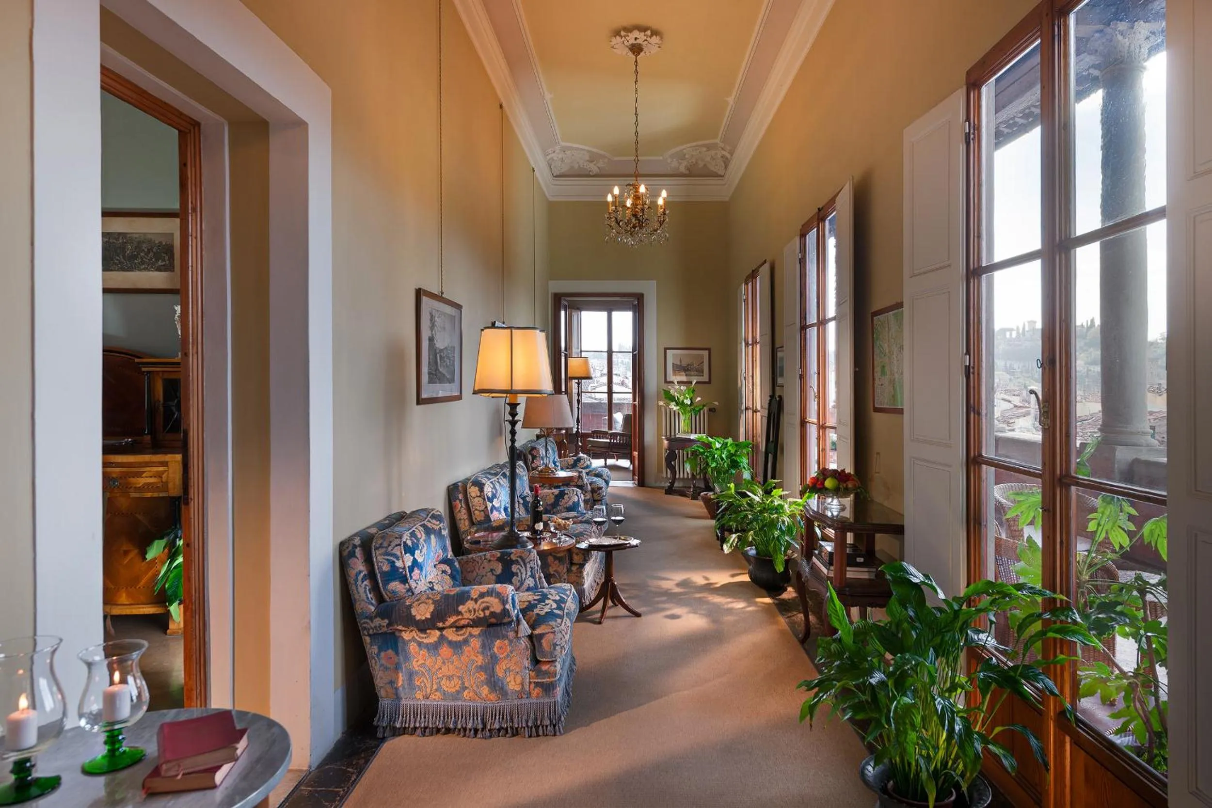 Communal lounge/ TV room in Hotel Palazzo Guadagni