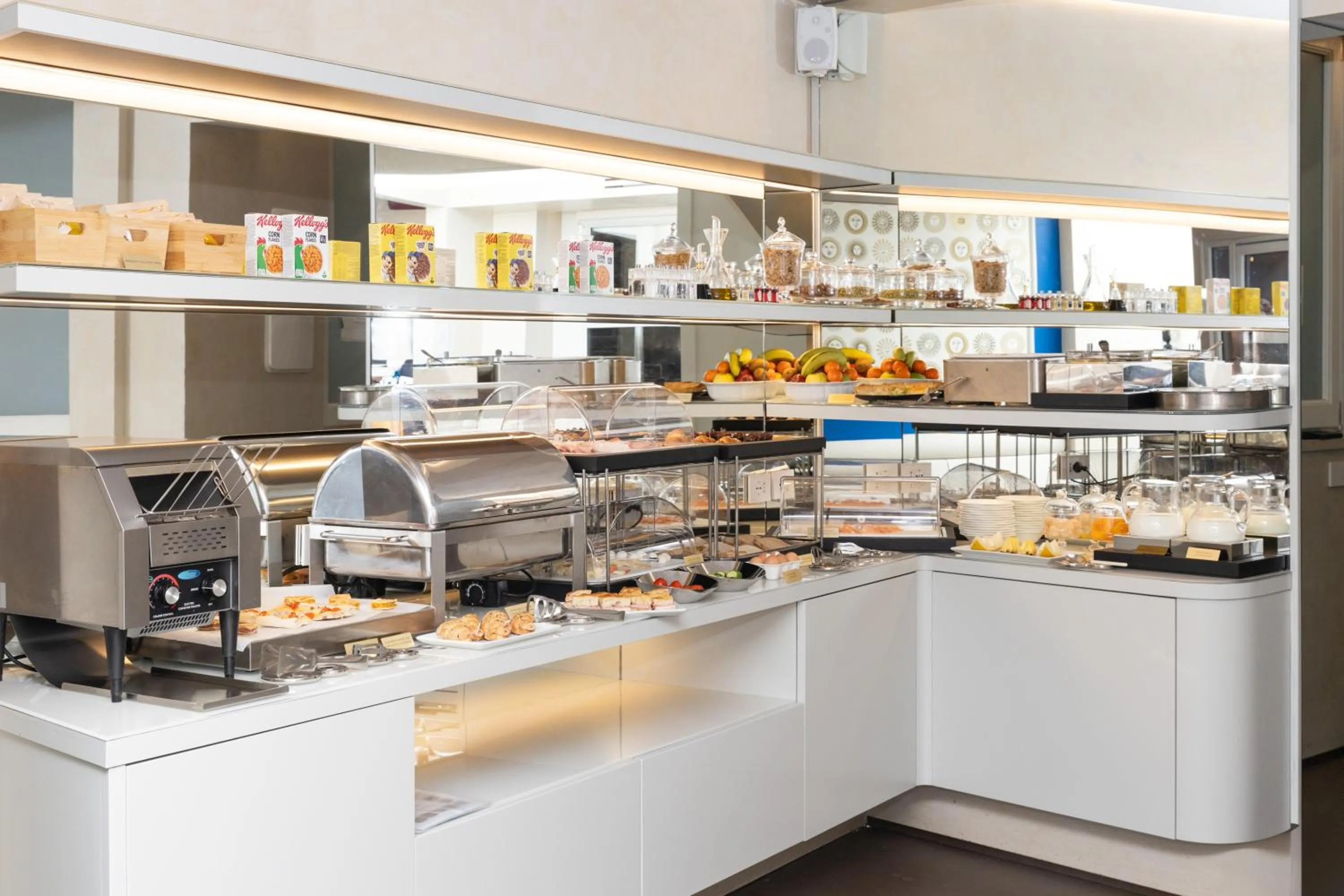 Breakfast in Ponte Vecchio Suites & Spa