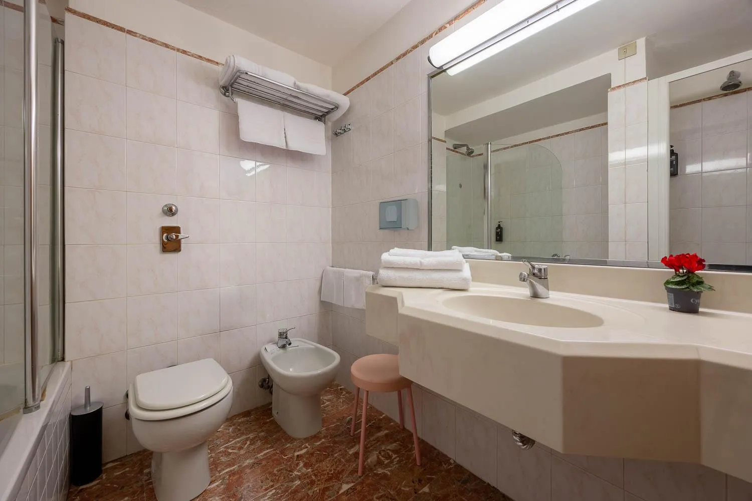 Shower in iH Hotels Milano Eur - Trezzano sul Naviglio