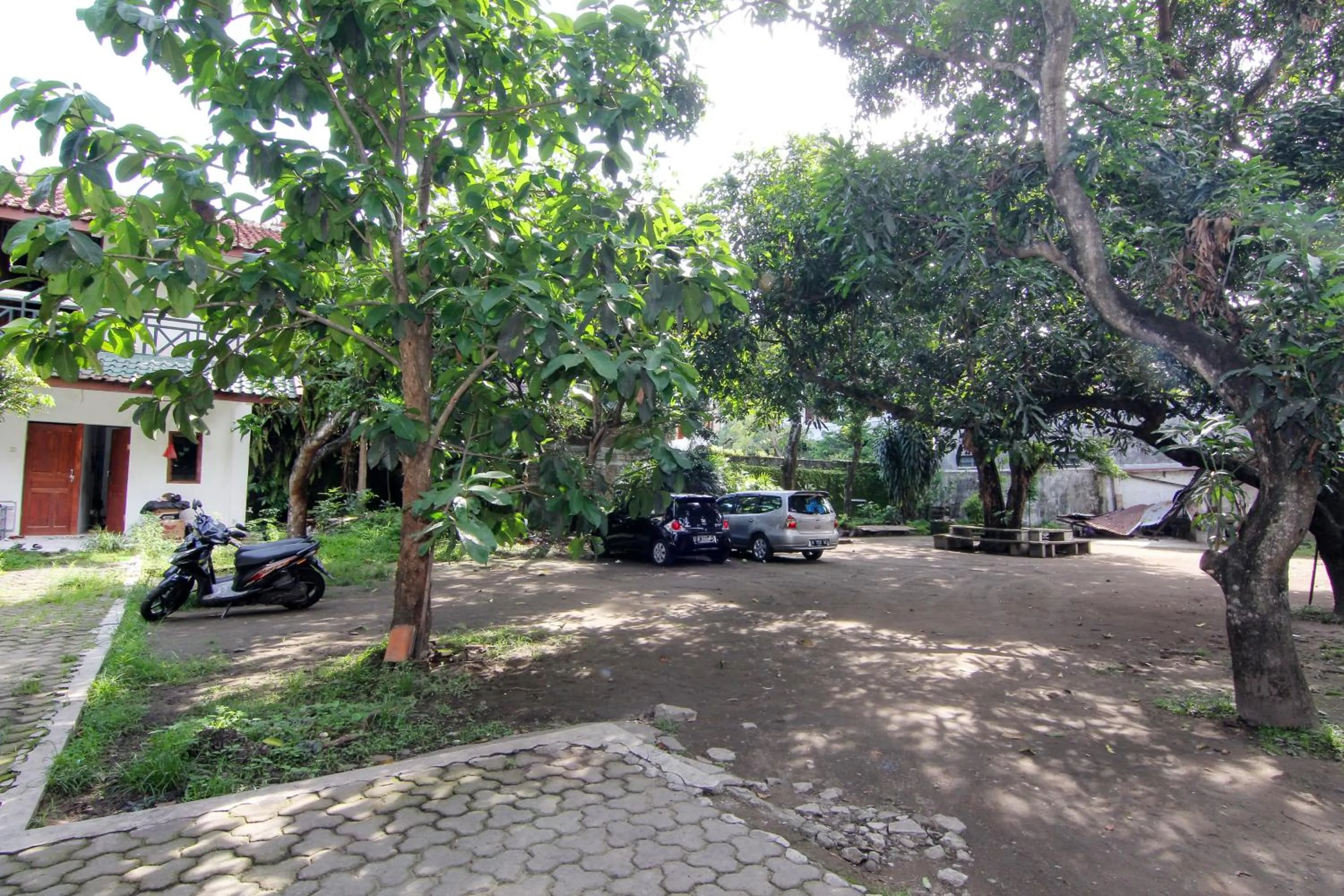 Parking in Arjuna 31