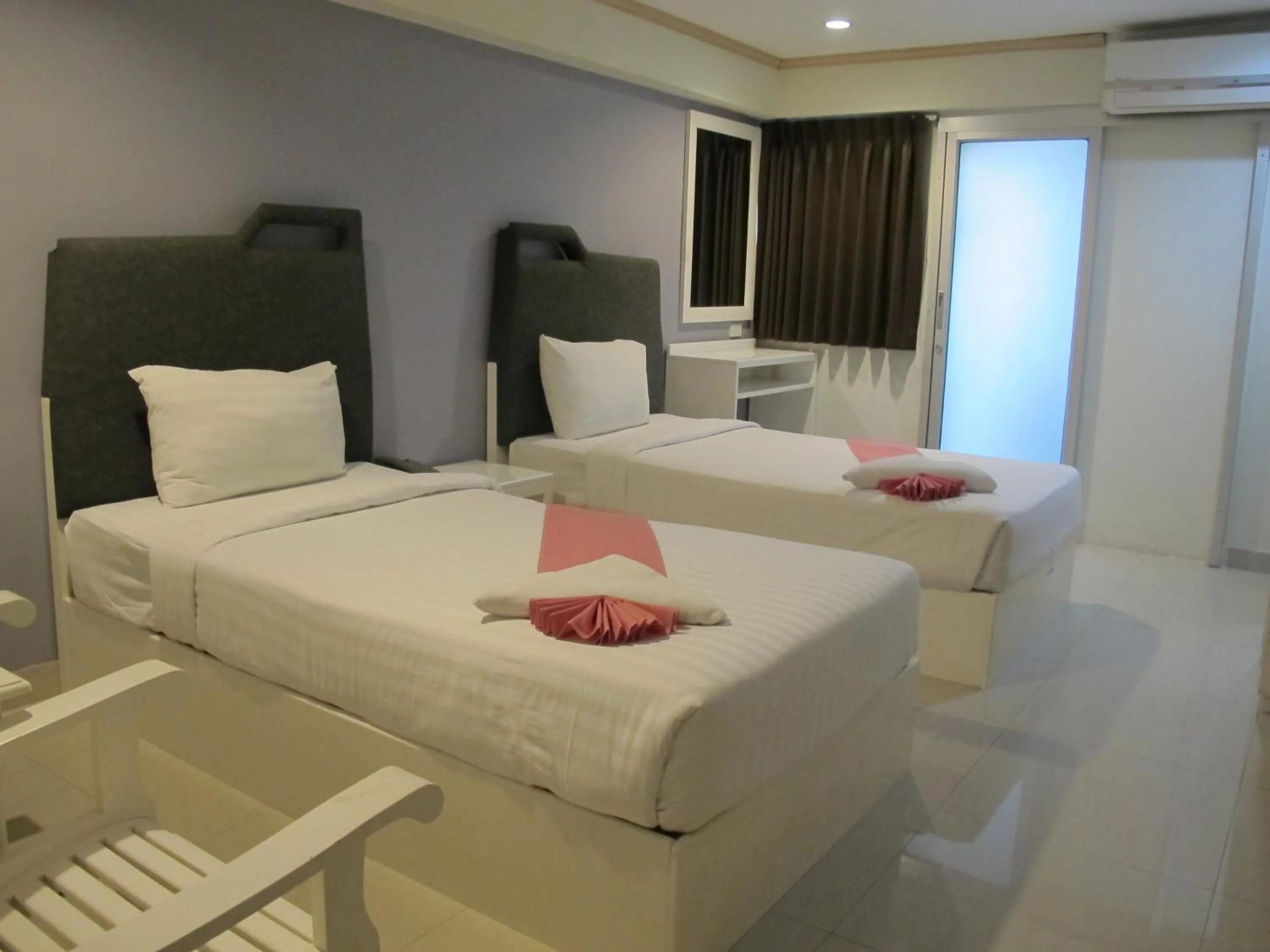 Bed in Sunny Residence