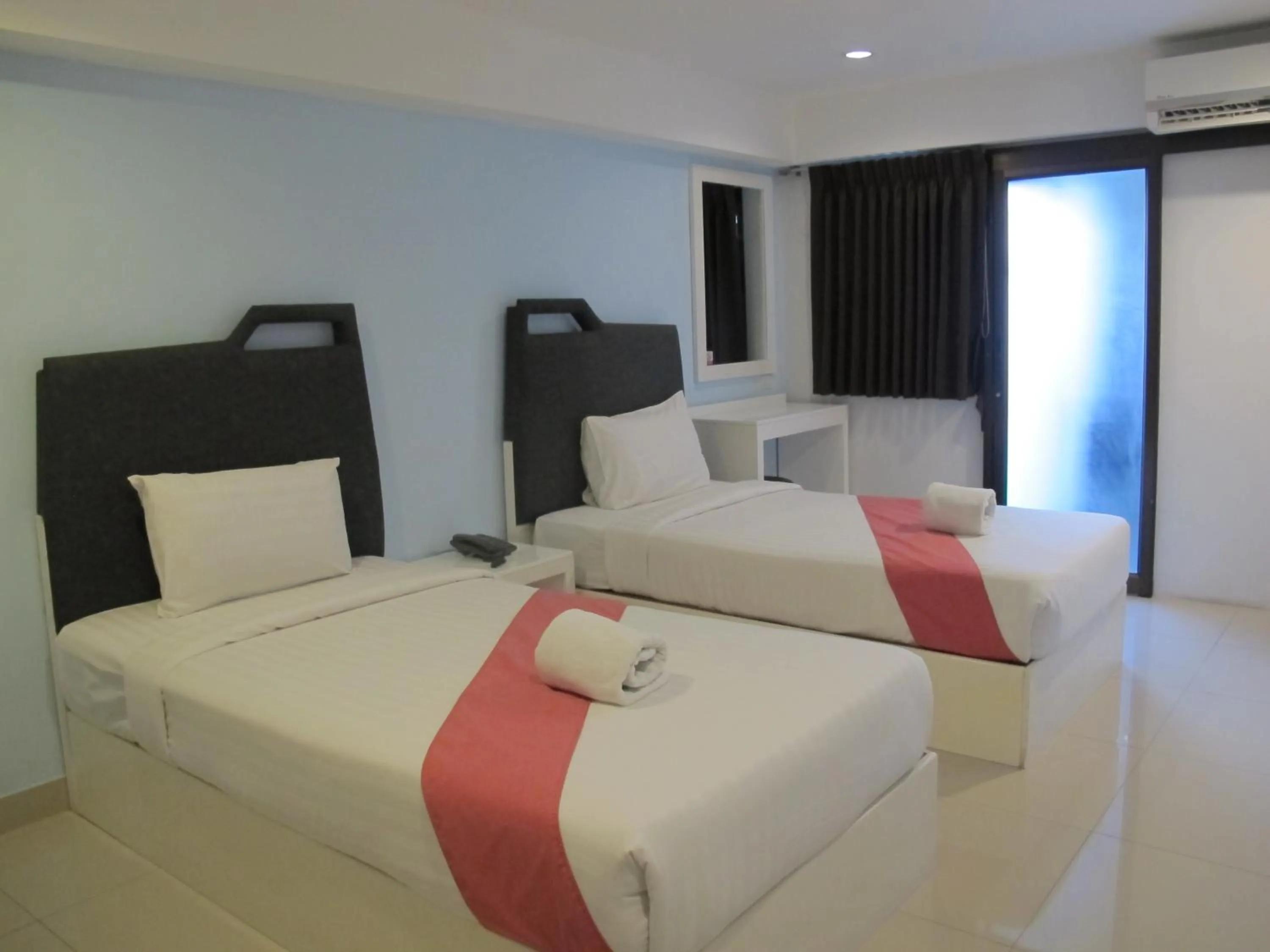 Bed in Sunny Residence