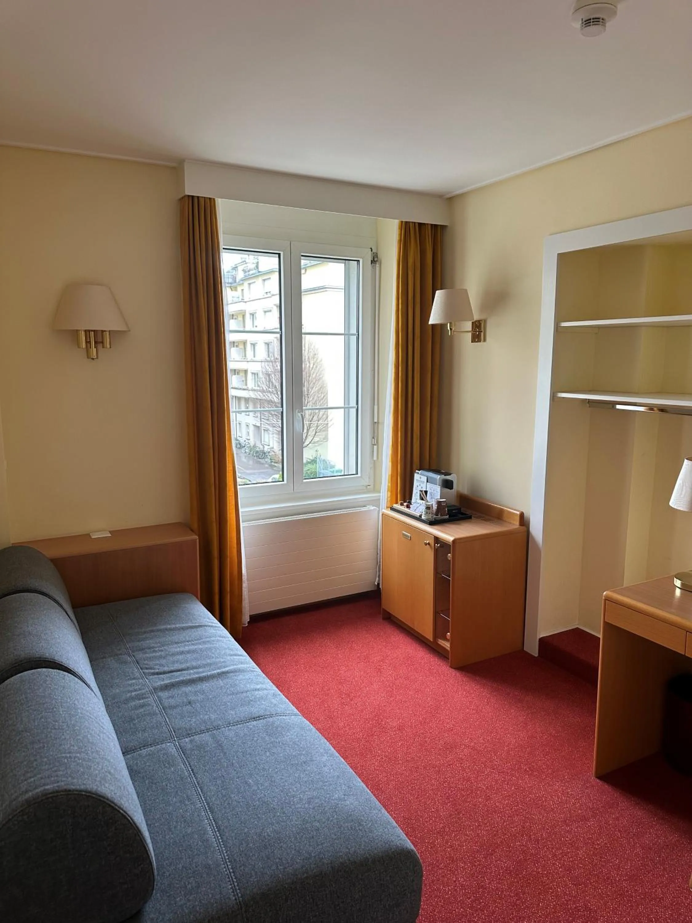 Living room, Bed in Elite