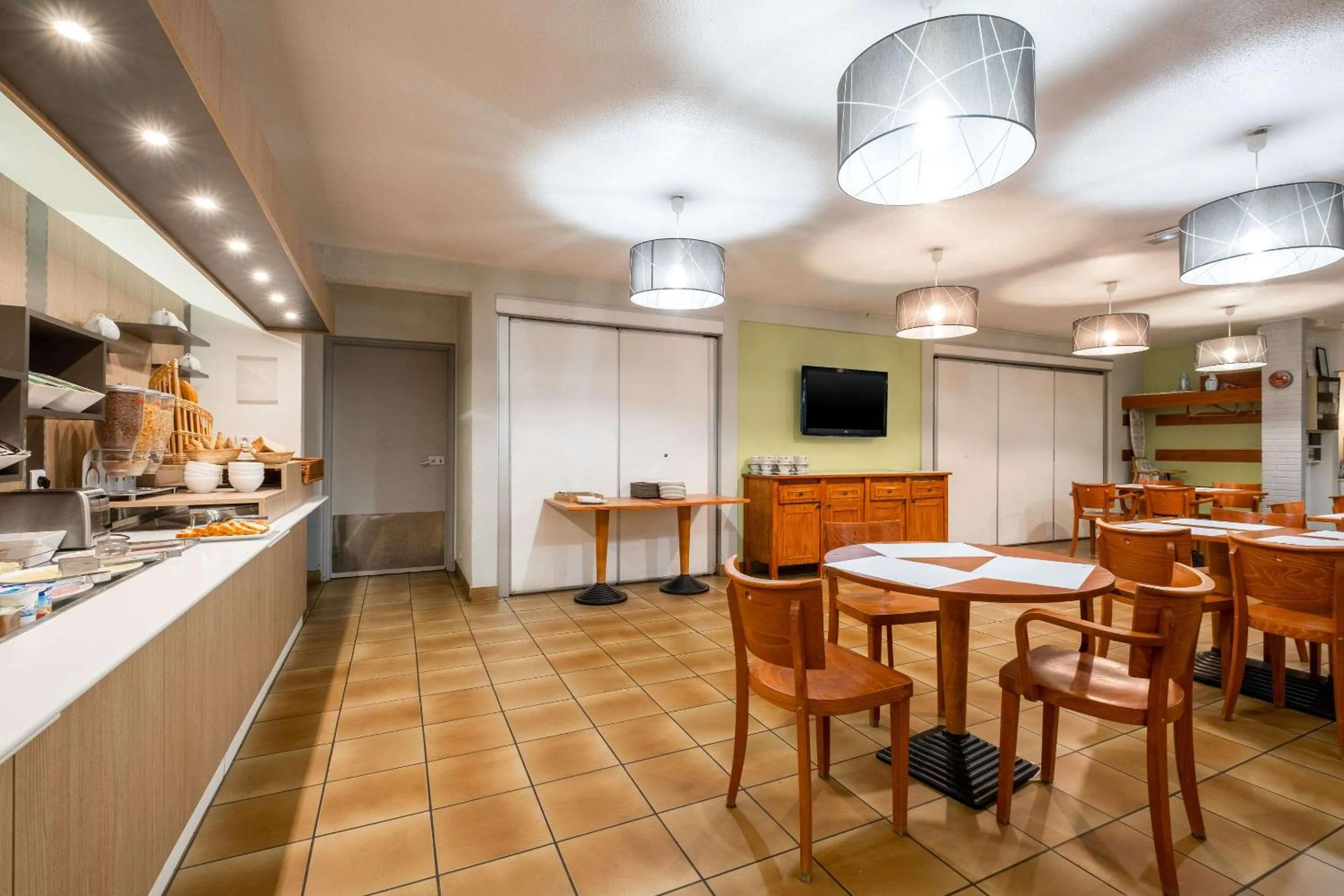 Restaurant/places to eat in Comfort Hotel Lille Lomme