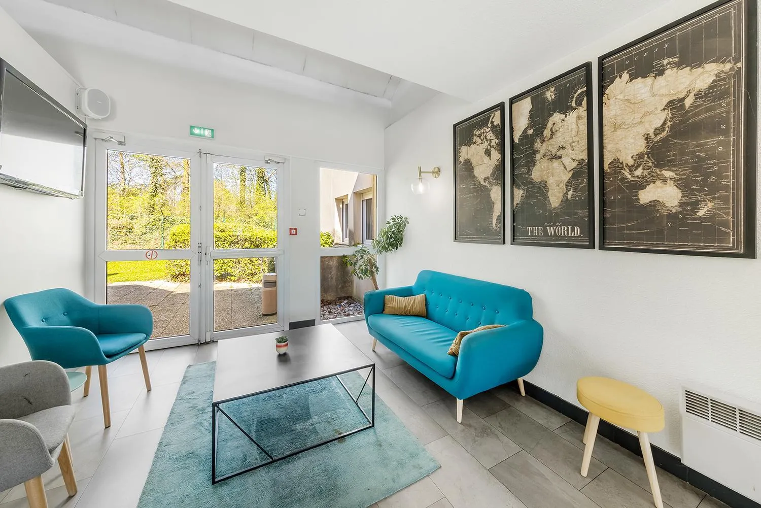 Lobby or reception in Comfort Hotel Lille Lomme